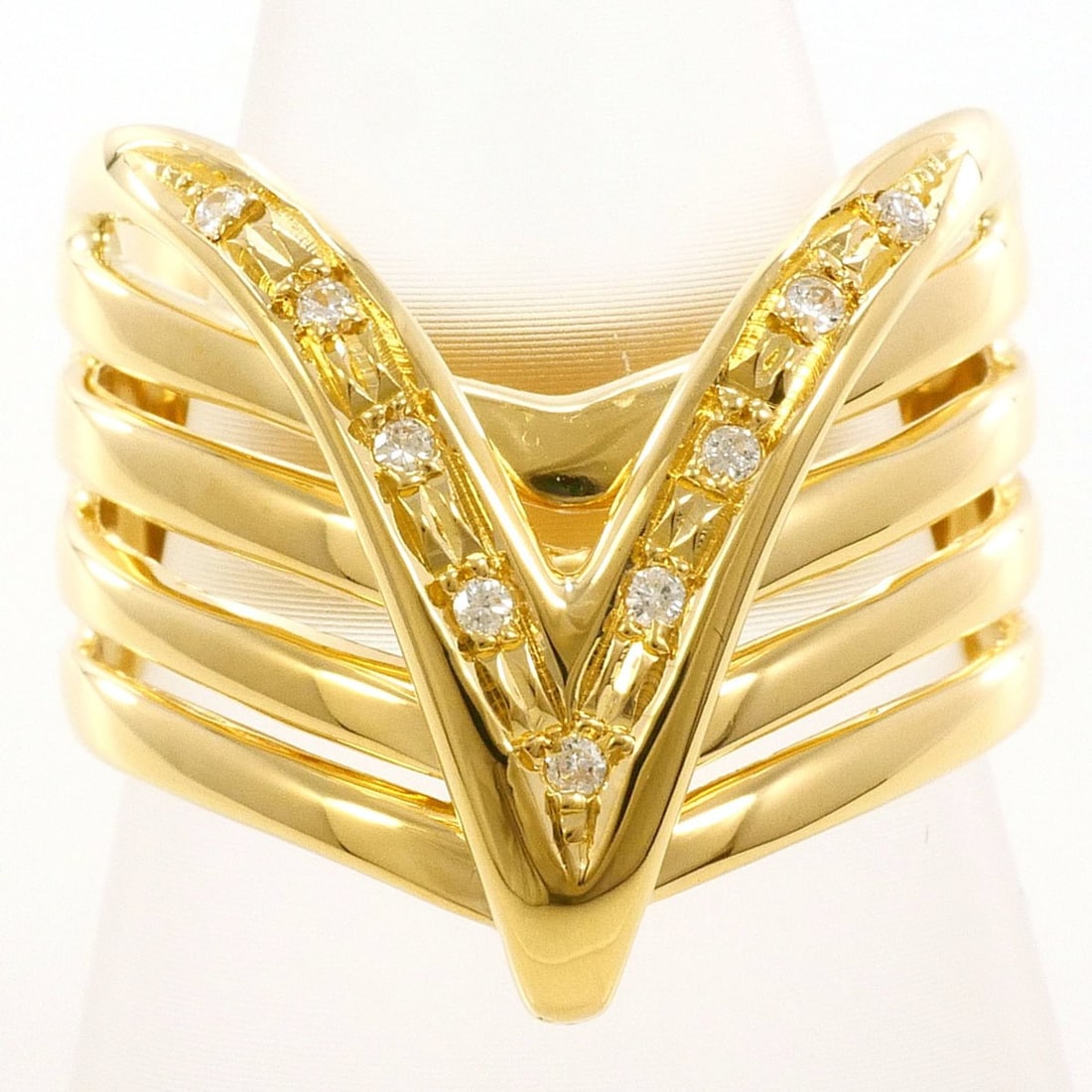 18K (18-karat) Yellow Gold Ring with Diamond (carat mark not specified), Certificate of: --- Catalog ---Category: SizeWidth: 20mm / 0.79''Weight: 9.7g / 0.34oz.JP Size: 15US Size: 7.5Category: DesignType: Band ringColor: Yellow goldMetal: GoldStone: DiamondGender: Women,MenMaterial: Yello