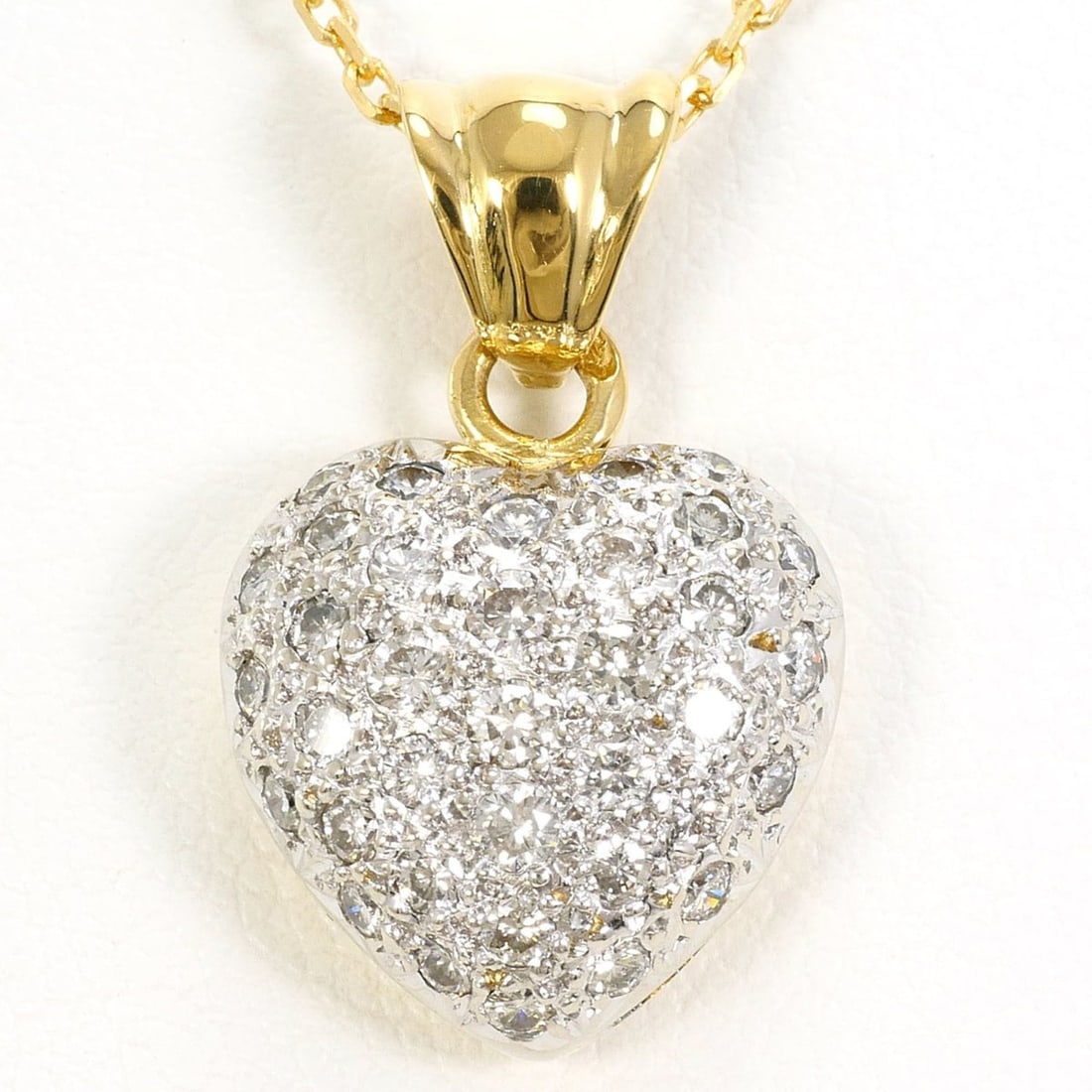 18K (18-karat) Yellow Gold Necklace with Diamond (no carat marking), Certificate of Authenticity,: --- Catalog ---Category: SizeWeight: 6.6g / 0.23oz.Pendant Size: 21mm x 13mm / 0.82'' x 0.51''Neck Circumference: 45 cm / 17.71''Category: DesignColor: White gold, Yellow goldMetal: Gold, White GoldSt
