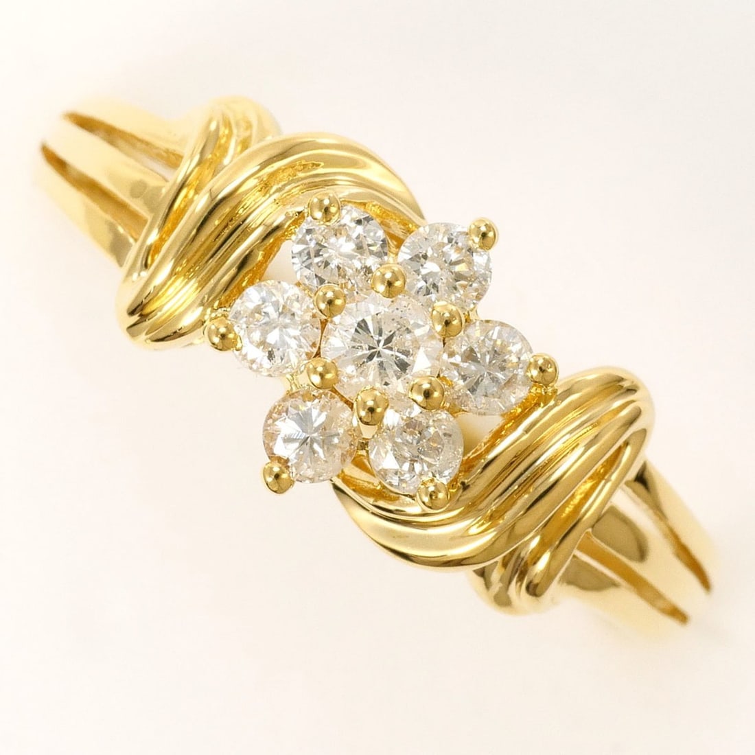 18K (18-karat) Yellow Gold Ring with 0.34ct Diamond, Certificate of Authenticity, Total Weight 3.4g,: --- Catalog ---Category: SizeWidth: 8mm / 0.31''Weight: 3.4g / 0.11oz.JP Size: 13US Size: 6.5Category: DesignType: Band ringColor: Yellow goldMetal: GoldStone: DiamondGender: WomenMaterial: Yellow gol