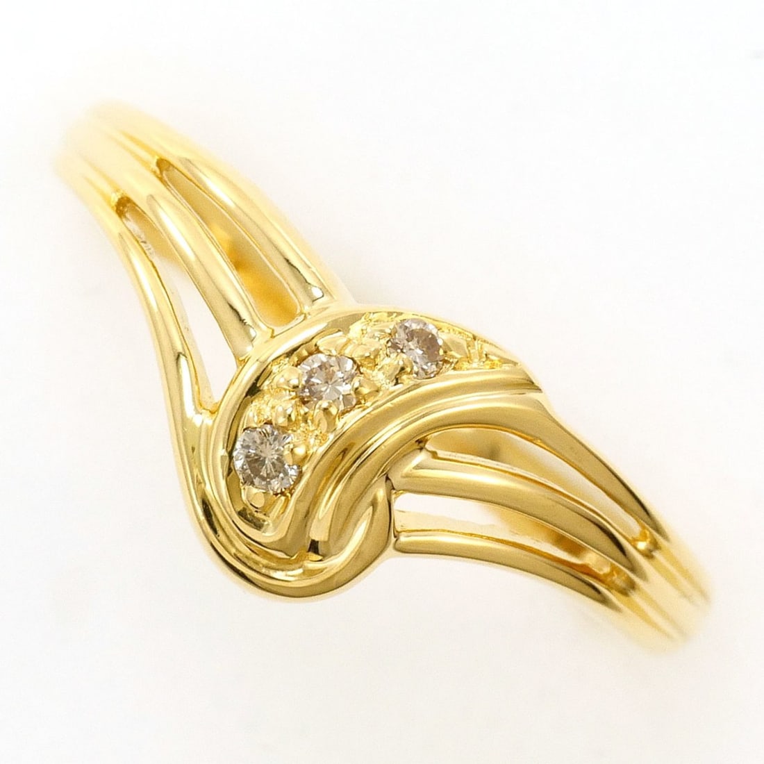 18K (18-karat) Yellow Gold Ring with Diamond (carat weight not stamped), Total Weight 2.4g, Jewelry: --- Catalog ---Category: SizeWidth: 8mm / 0.31''Weight: 2.4g / 0.08oz.JP Size: 11US Size: 6Category: DesignType: Band ringColor: Yellow goldMetal: GoldStone: DiamondGender: WomenMaterial: Yellow gold 