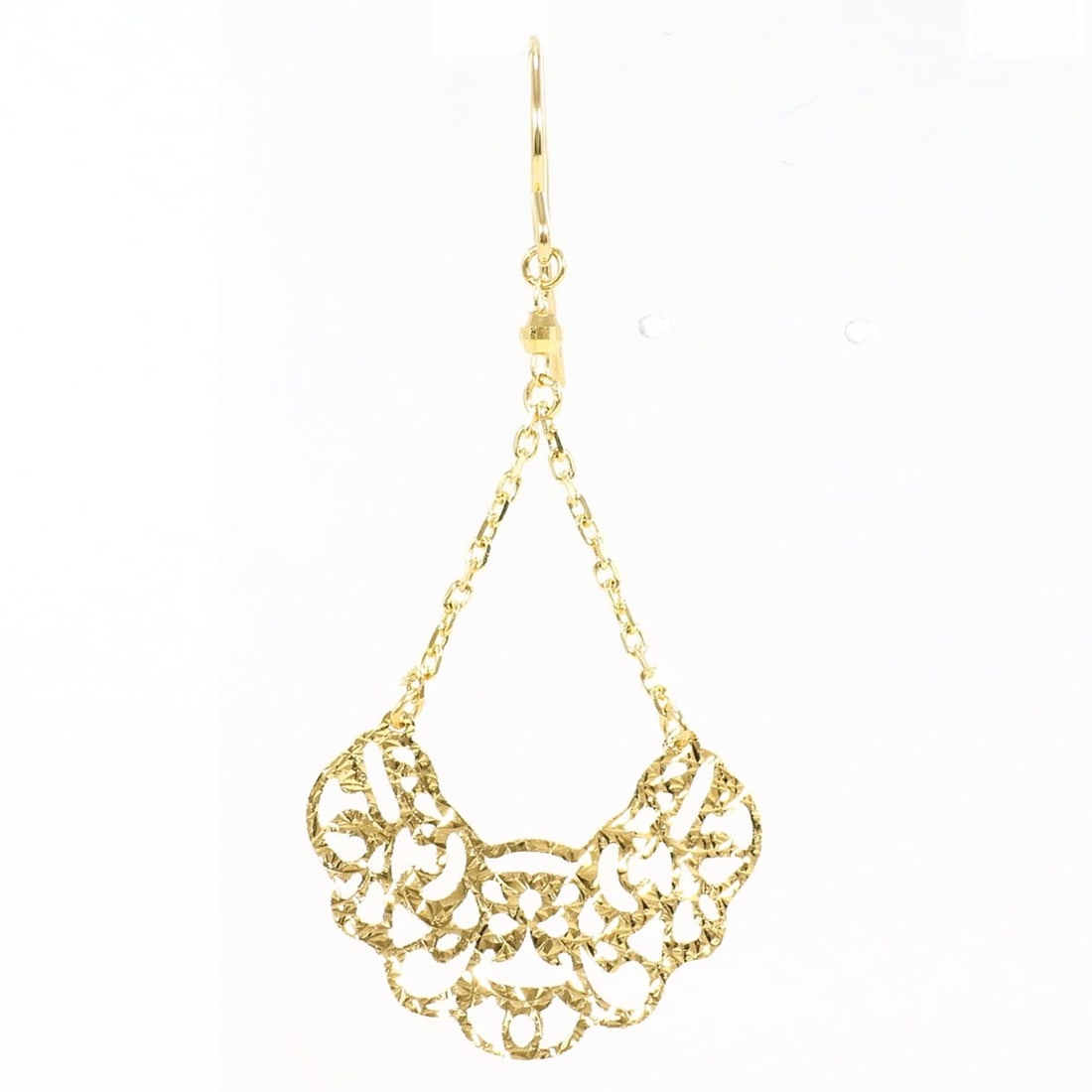18K (18-karat) Yellow Gold Earring (Single Earring), Total Weight 0.6g, Jewelry: --- Catalog ---Category: SizeWeight: 0.6g / 0.02oz.Category: DesignType: Drop earringsColor: Yellow goldMetal: GoldGender: WomenMaterial: Yellow gold (18K)Metal Purity: 18KSingle earring: YesCategory: