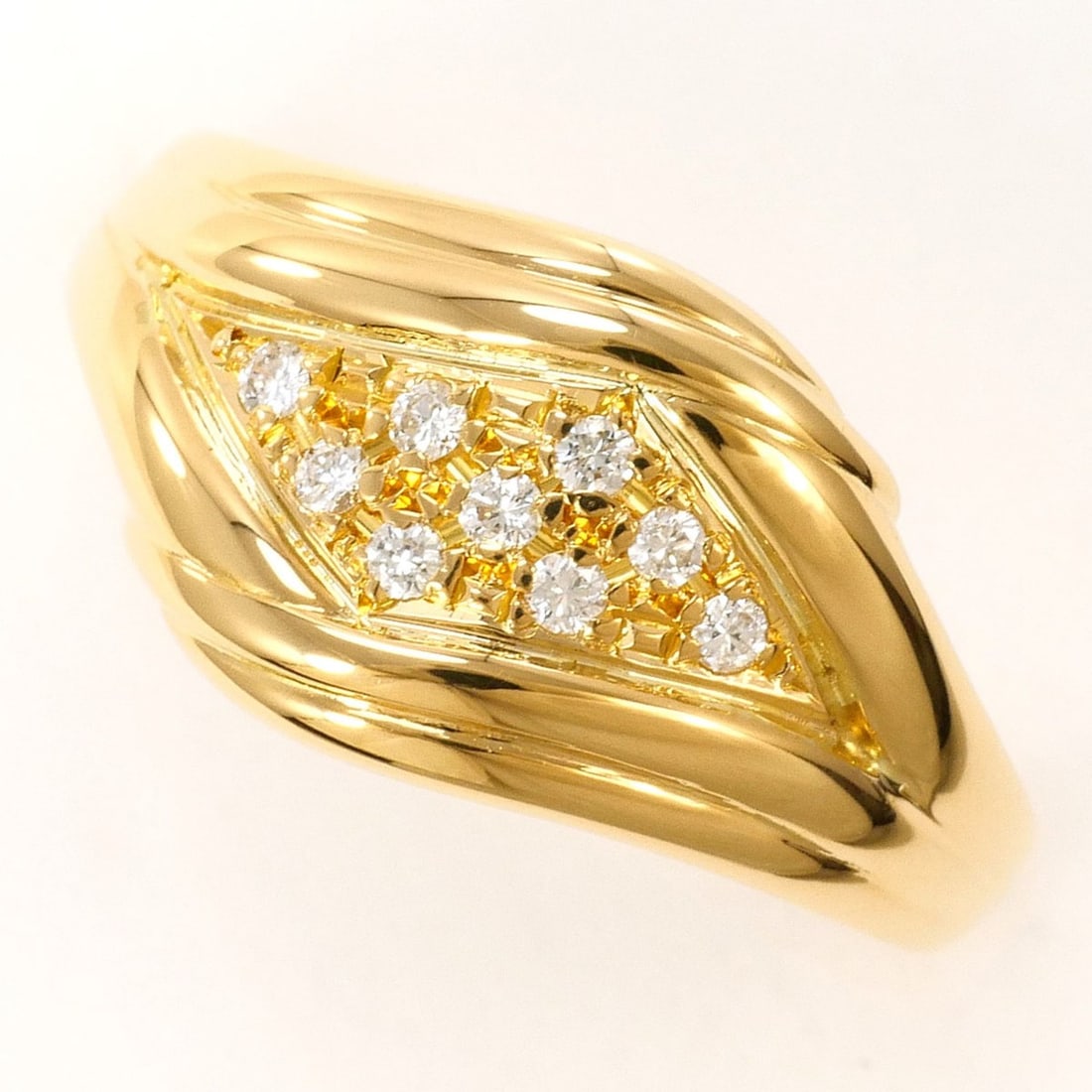 18K (18-karat) Yellow Gold Ring with 0.08ct Diamond, Certificate of Authenticity, Total Weight 3.6g,: --- Catalog ---Category: SizeWeight: 3.6g / 0.12oz.JP Size: 8US Size: 4.5Category: DesignType: Band ringColor: Yellow goldMetal: GoldStone: DiamondGender: WomenMaterial: Yellow gold (18K)Metal Purity: