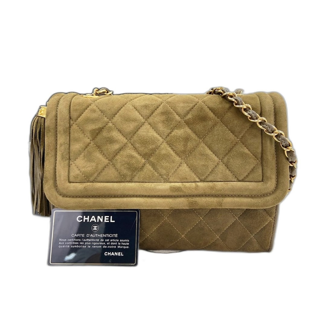 Chanel Matelassé Shoulder Bag, Green: --- Catalog ---Category: SizeSize (HxWxD): 21cm x 32cm x 9.5cm / 8.26'' x 12.59'' x 3.74''Category: DesignType: Shoulder bagColor: GreenGender: WomenCategory: GeneralBrand: Chanel--- Item List ---Sect