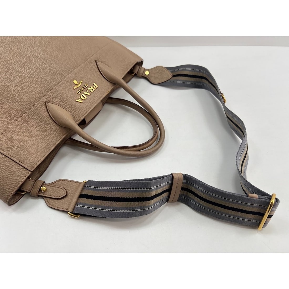 Prada tote bag, beige - 9