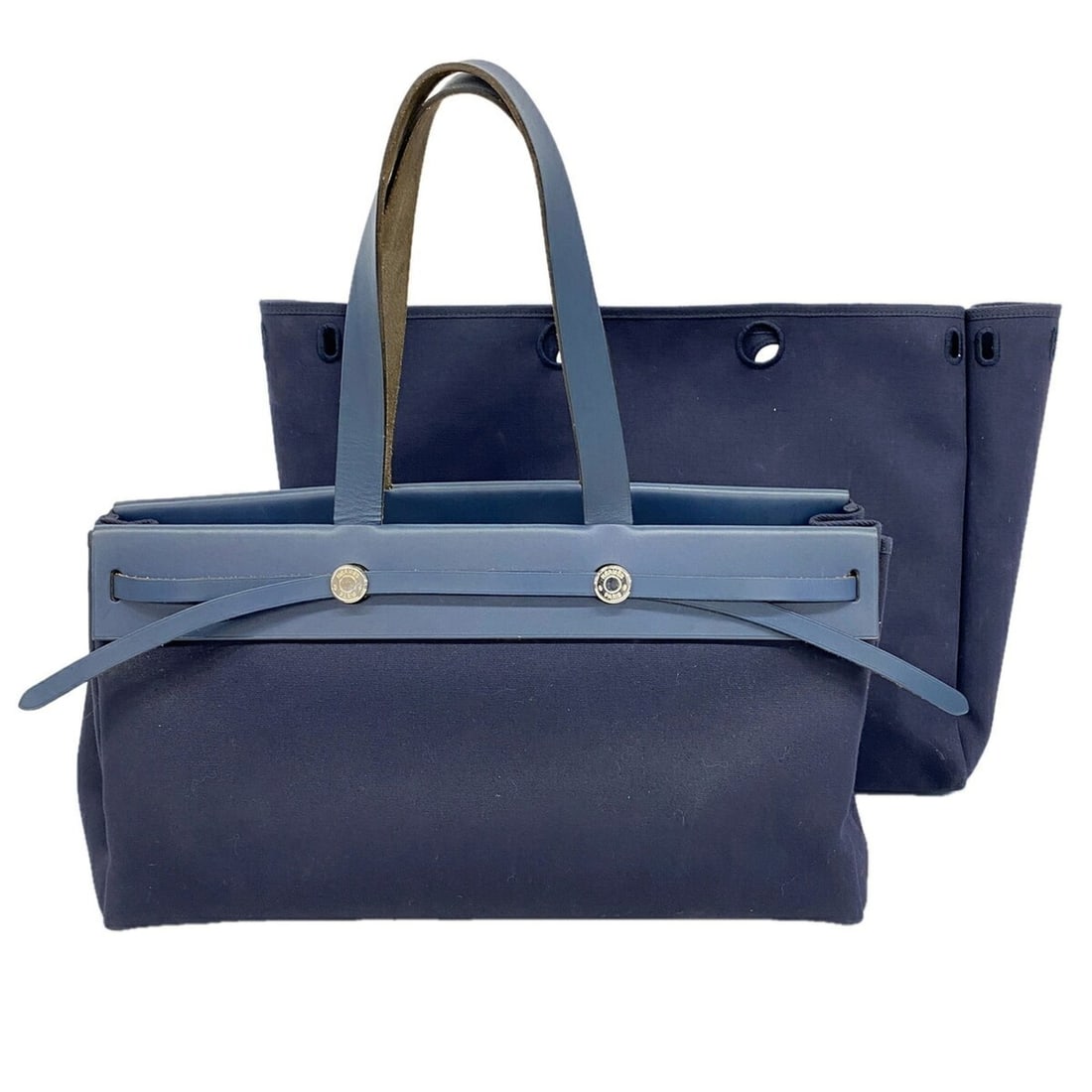 Hermes Herbag Cabas Tote Bag, Toile H, Navy, ?F stamp, Women's, P3427796: --- Catalog ---Category: SizeSize (HxWxD): 23cm x 40cm x 15cm / 9.05'' x 15.74'' x 5.9''Category: DesignType: Tote bagColor: NavyGender: WomenMaterial: Toile H Hardware Color: SilverCategory: GeneralB