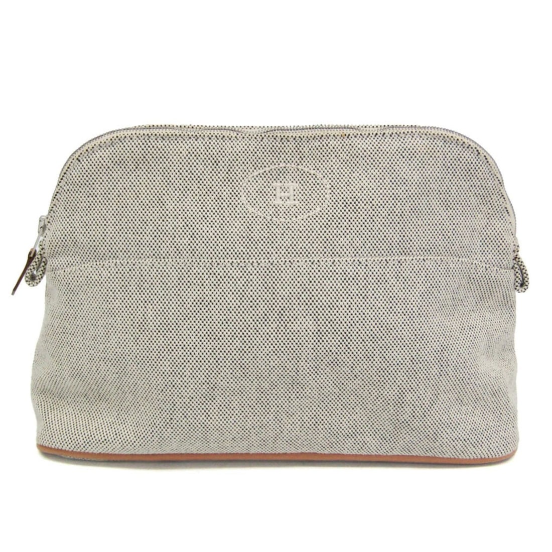 Hermes Bolide Pouch MM Men,Women Cotton Pouch Light Gray: --- Catalog ---Category: SizeSize (HxWxD): 17cm x 25cm x 9cm / 6.69'' x 9.84'' x 3.54''Category: DesignType: PouchColor: Light grayGender: Men,WomenClosure: ZipperMaterial: Cotton Inner Pocket: Open p