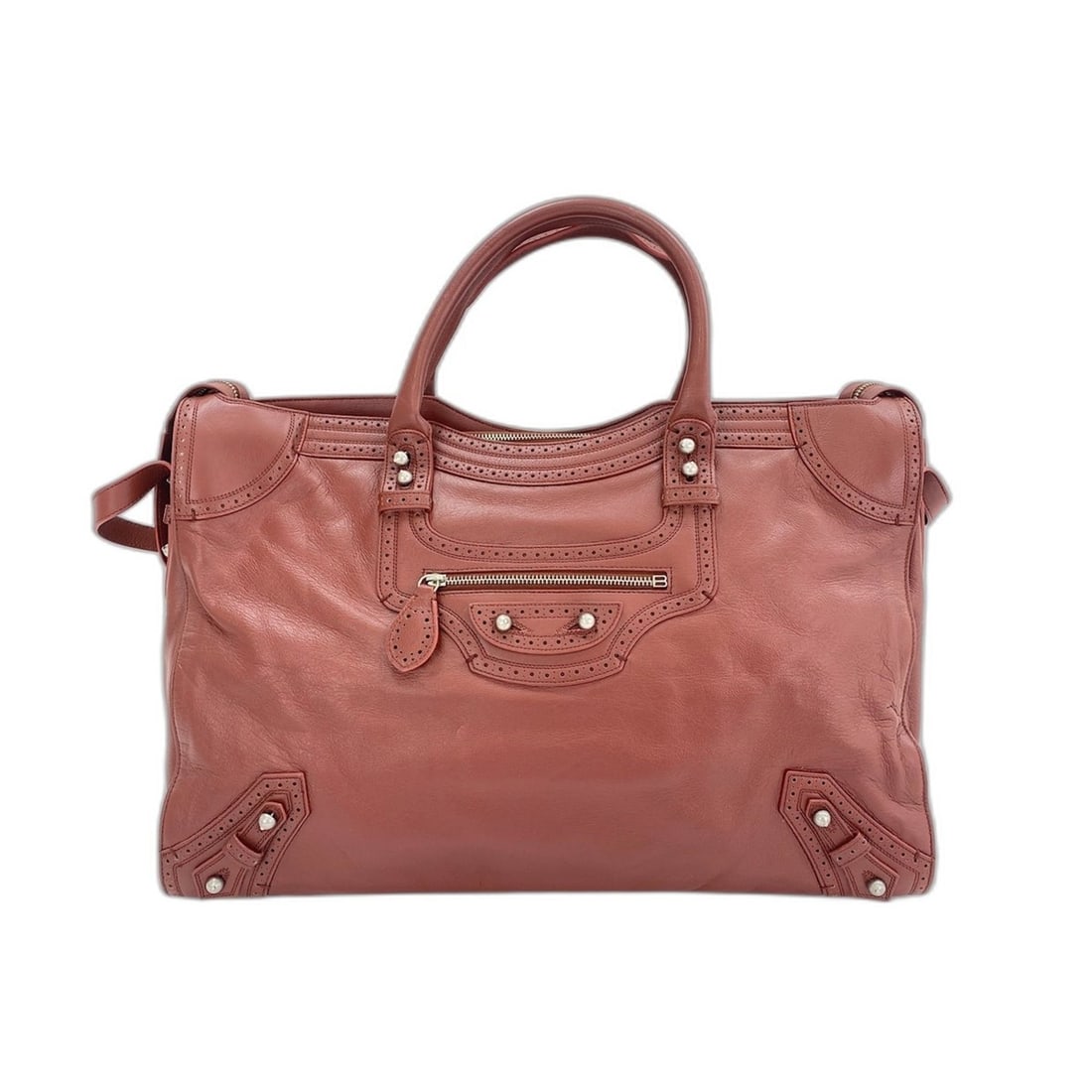 Balenciaga The Giant City Shoulder Bag, Red: --- Catalog ---Category: SizeHandle Drop: 12.00cm / 4.72''Size (HxWxD): 26cm x 36cm x 14cm / 10.23'' x 14.17'' x 5.51''Strap Length: 59cm / 23.22''Category: DesignType: Shoulder bagColor: Red colorGen