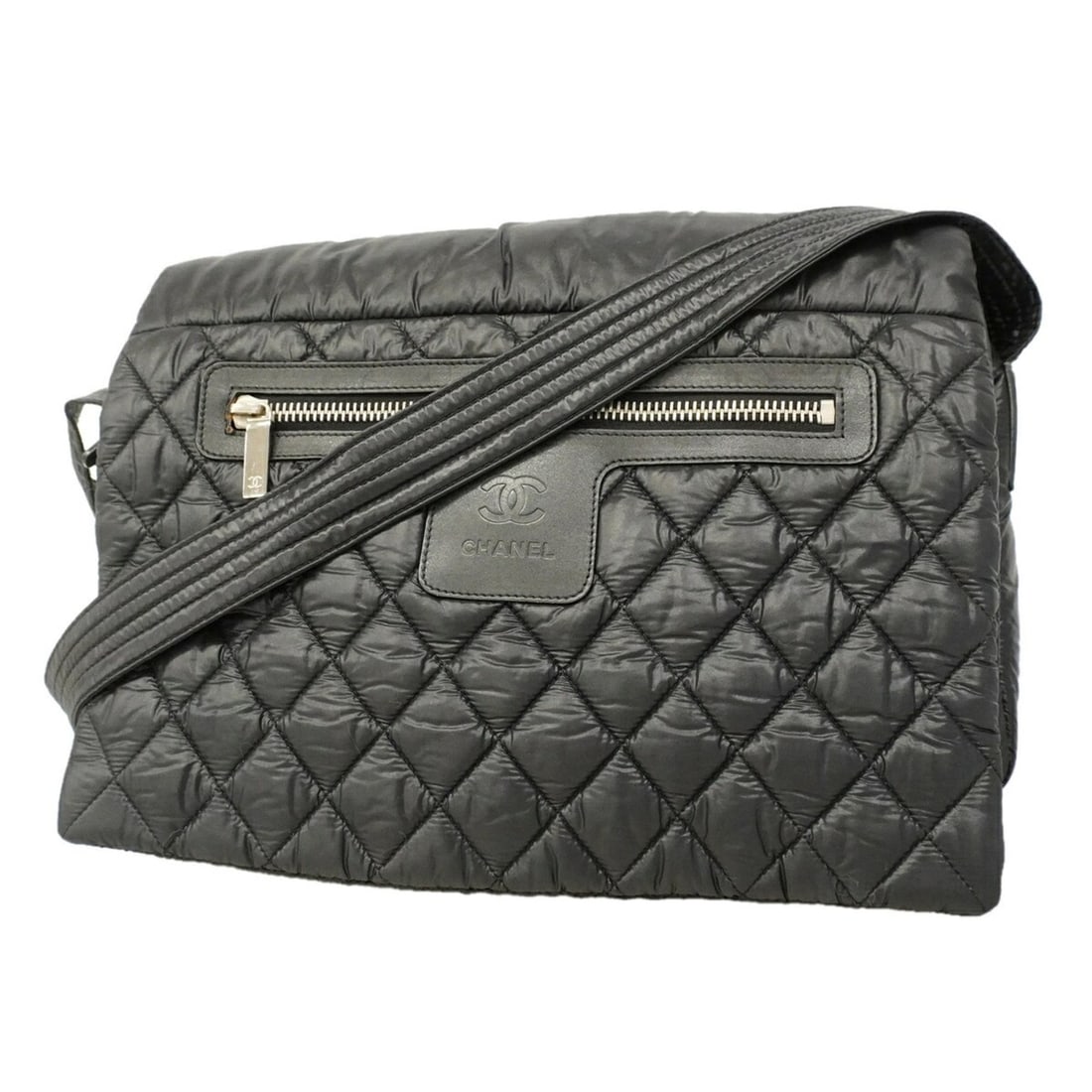 Chanel Coco Cocoon Nylon Shoulder Bag, Black, Women's: --- Catalog ---Category: SizeSize (HxWxD): 26cm x 34.5cm x 9.5cm / 10.23'' x 13.58'' x 3.74''Category: DesignType: Shoulder bagColor: BlackGender: WomenMaterial: Nylon Hardware Color: SilverCategory: 