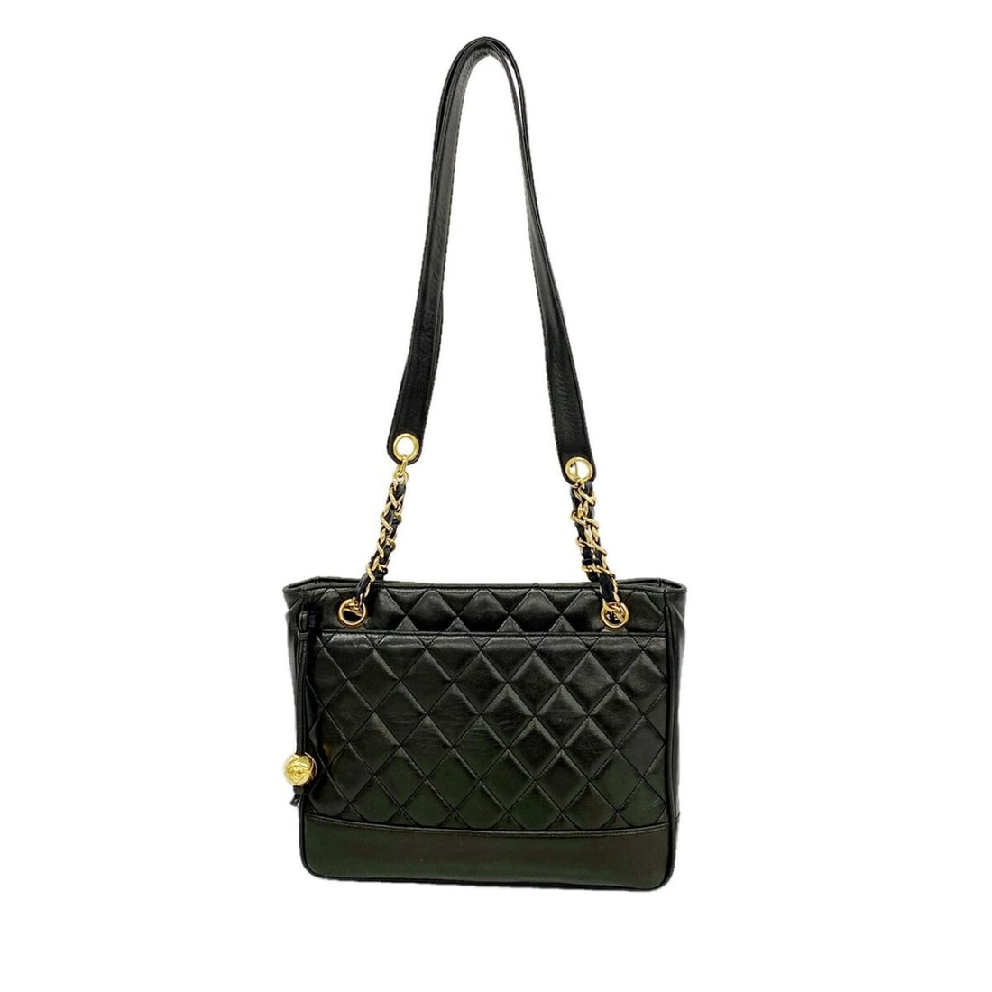 Chanel Matelassé Lambskin Chain Tote Bag, Black, for Women: --- Catalog ---Category: SizeSize (HxWxD): 22cm x 26.5cm x 6cm / 8.66'' x 10.43'' x 2.36''Category: DesignType: Tote bagColor: BlackGender: WomenMaterial: Leather Hardware Color: GoldLeather/Fur Type:
