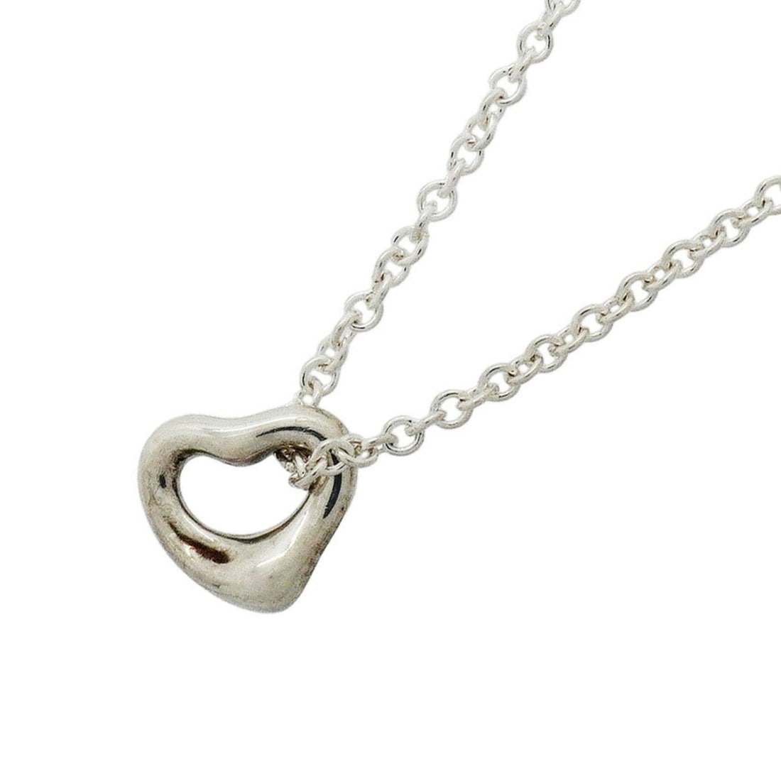 Tiffany & Co. Heart Necklace, Sterling Silver 925, Women's: --- Catalog ---Category: SizePendant Size: 6.2mm x 6.8mm / 0.24'' x 0.26''Neck Circumference: 40.5 cm / 15.94''Category: DesignGender: WomenMaterial: Silver 925Necklace Type: NecklaceCategory: General