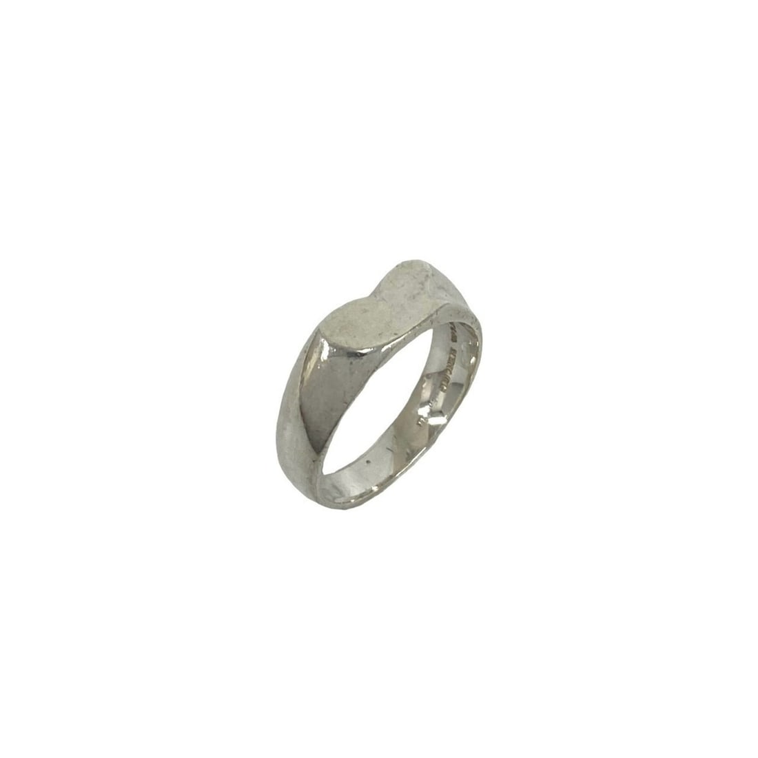 TIFFANY&Co. Tiffany Vintage Signet Ring, Sterling Silver 925, Item Number 75314: --- Catalog ---Category: SizeJP Size: 11US Size: 6Category: DesignType: Band ringColor: SilverGender: WomenMaterial: Silver 925Category: GeneralBrand: Tiffany--- Item List ---Section: ConditionRanking