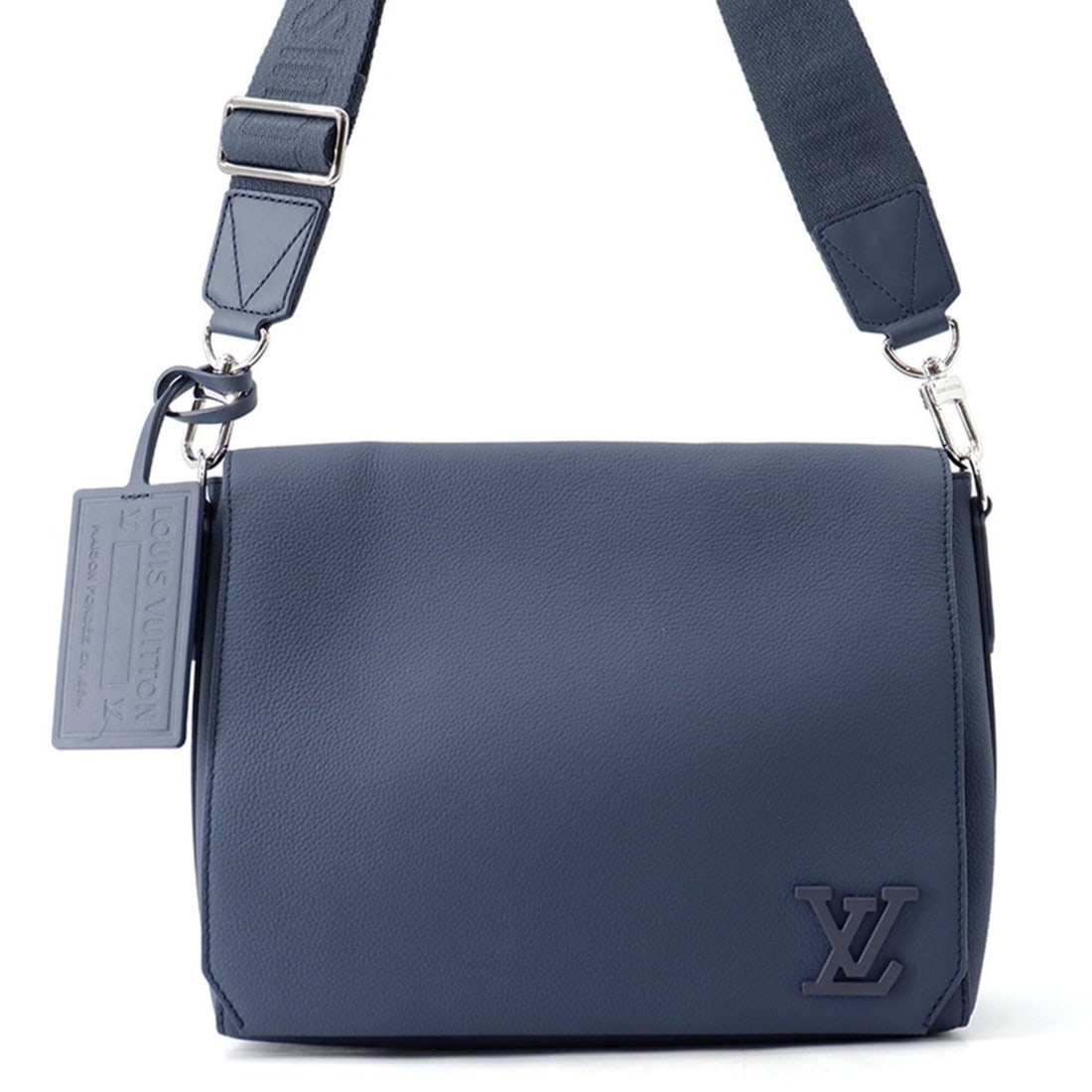 Louis Vuitton Shoulder Bag Takeoff Leather M23709 LOUIS VUITTON Handbag for Men: --- Catalog ---Category: SizeWeight: 920g / 2.02lb.Size (HxWxD): 23cm x 28cm x 8.5cm / 9.05'' x 11.02'' x 3.34''Strap Length: 101cm - 143cm / 39.76'' - 56.29''Category: DesignType: Handbag, Shoulder b