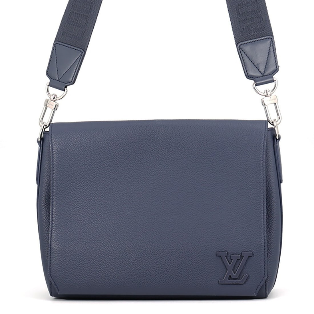 Louis Vuitton shoulder bag, grain leather, Takeoff, M23709. handbag, handbag for men.: --- Catalog ---Category: SizeWeight: 900g / 1.98lb.Size (HxWxD): 22.5cm x 28cm x 9cm / 8.85'' x 11.02'' x 3.54''Strap Length: 100cm - 141cm / 39.36'' - 55.51''Category: DesignType: Handbag, Shoulder b