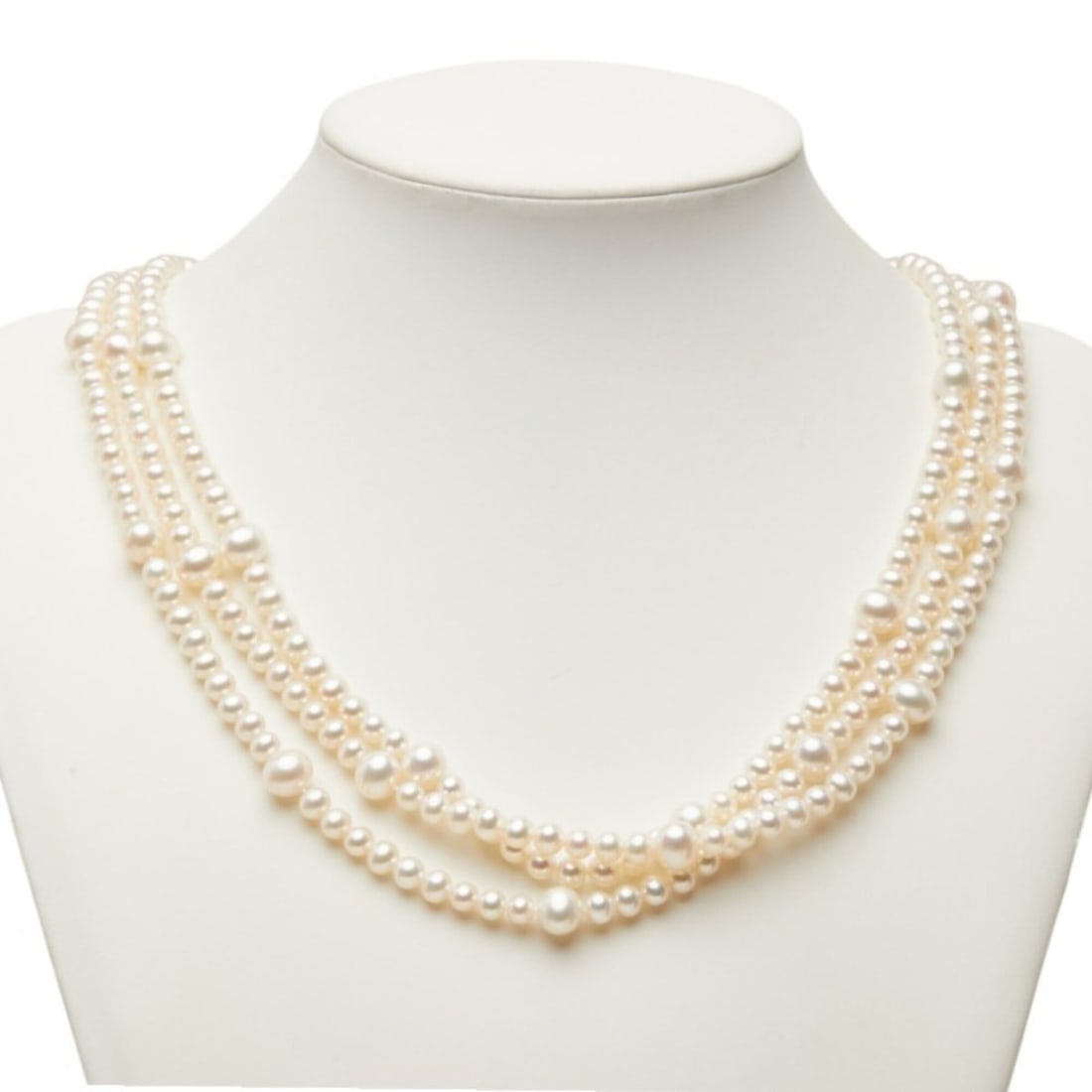 Tiffany & Co. Long Necklace, White, SV925 Silver, Pearl, Women's.: --- Catalog ---Category: SizeNeck Circumference: 220 cm / 86.61''Category: DesignColor: WhiteGender: WomenMaterial: Silver 925Necklace Type: NecklaceCategory: GeneralBrand: Tiffany--- Item List ---Sec