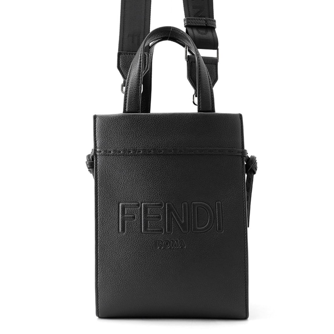 Fendi Go-to Shopper Small Handbag 7VA584 FENDI 2-way Shoulder Bag Black: --- Catalog ---Category: SizeWeight: 510g / 1.12lb.Size (HxWxD): 25cm x 18cm x 8.5cm / 9.84'' x 7.08'' x 3.34''Strap Length: 95.5cm - 162cm / 37.59'' - 63.77''Category: DesignType: Handbag, Shoulder b