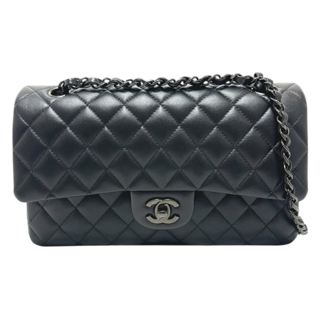 CHANEL A01112 Matelassé 25 So Black Bag, Double Flap, Chain, Crossbody/Shoulder Lambskin, Women's,: --- Catalog ---Category: SizeSize (HxWxD): 15cm x 25cm x 6.5cm / 5.9'' x 9.84'' x 2.55''Category: DesignType: Shoulder bagColor: BlackGender: WomenMaterial: Leather Leather/Fur Type: LambskinCategory: