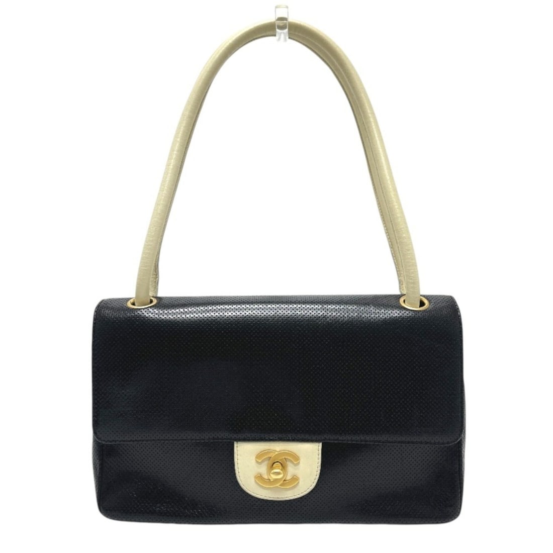 CHANEL A16533 Coco Mark Perforated Bicolor Handbag Flap Shoulder Bag Leather Women's Black: --- Catalog ---Category: SizeSize (HxWxD): 16.5cm x 24.5cm x 6cm / 6.49'' x 9.64'' x 2.36''Category: DesignType: Handbag, Shoulder bagColor: Black, WhiteGender: WomenMaterial: Leather Category: Genera