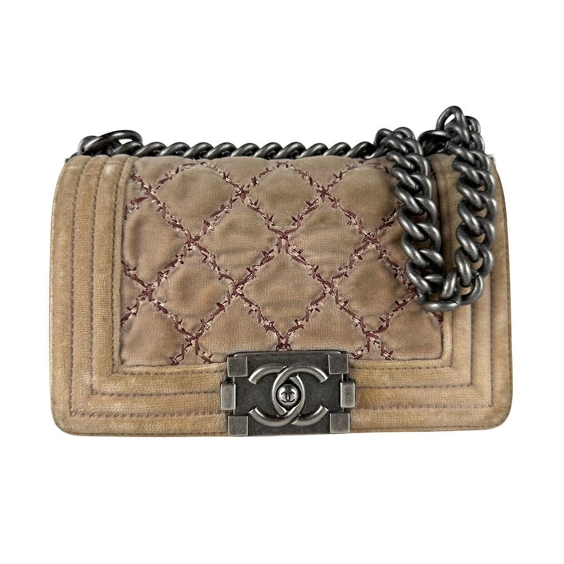 Chanel Boy Velvet Shoulder Bag, Light Brown, Women's (z10663): --- Catalog ---Category: SizeSize (HxWxD): 13cm x 20cm x 8cm / 5.11'' x 7.87'' x 3.14''Category: DesignType: Shoulder bagColor: Light brownGender: WomenMaterial: Velvet Category: GeneralBrand: ChanelC