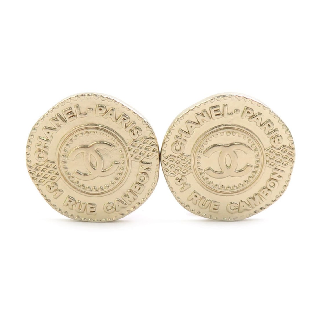 Chanel earrings, metal, gold, women's, 56779a: --- Catalog ---Category: DesignType: Clip earringsColor: GoldGender: WomenMaterial: MetalCategory: GeneralBrand: Chanel--- Item List ---Section: ConditionRanking: Rank A Used - A few traces of usage, 