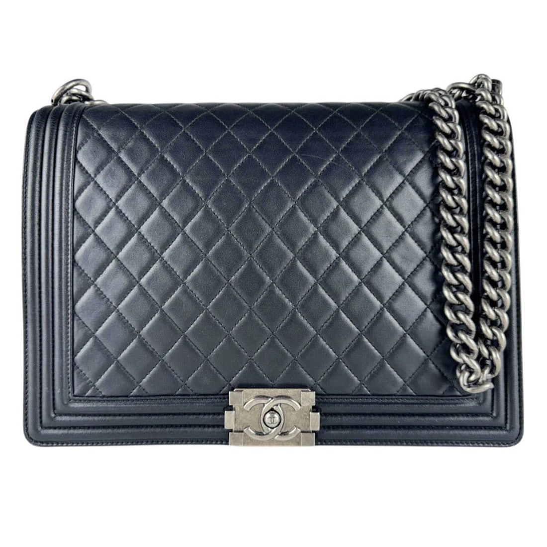 Chanel Boy Large Lambskin Shoulder Bag, Black, Women's (z10666): --- Catalog ---Category: SizeSize (HxWxD): 21cm x 30cm x 6cm / 8.26'' x 11.81'' x 2.36''Category: DesignType: Shoulder bagColor: BlackGender: WomenMaterial: Leather Leather/Fur Type: LambskinCategory: