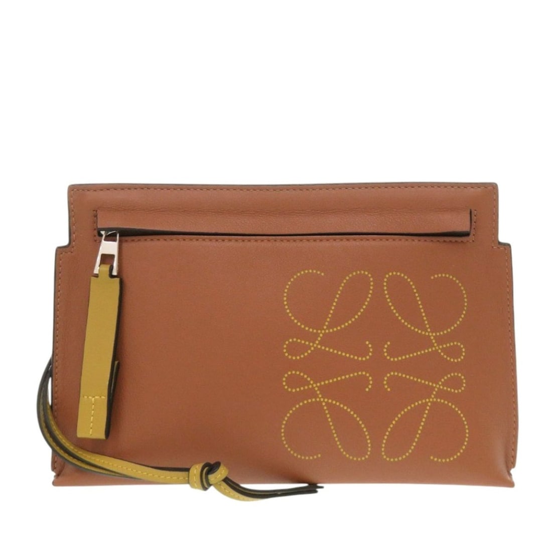 Loewe Anagram T Pouch Leather Brown 1578 LOEWE: --- Catalog ---Category: SizeSize (HxWxD): 13.5cm x 21cm x 3.5cm / 5.31'' x 8.26'' x 1.37''Category: DesignType: PouchColor: BrownGender: WomenMaterial: Leather Category: GeneralBrand: LoeweCountry of