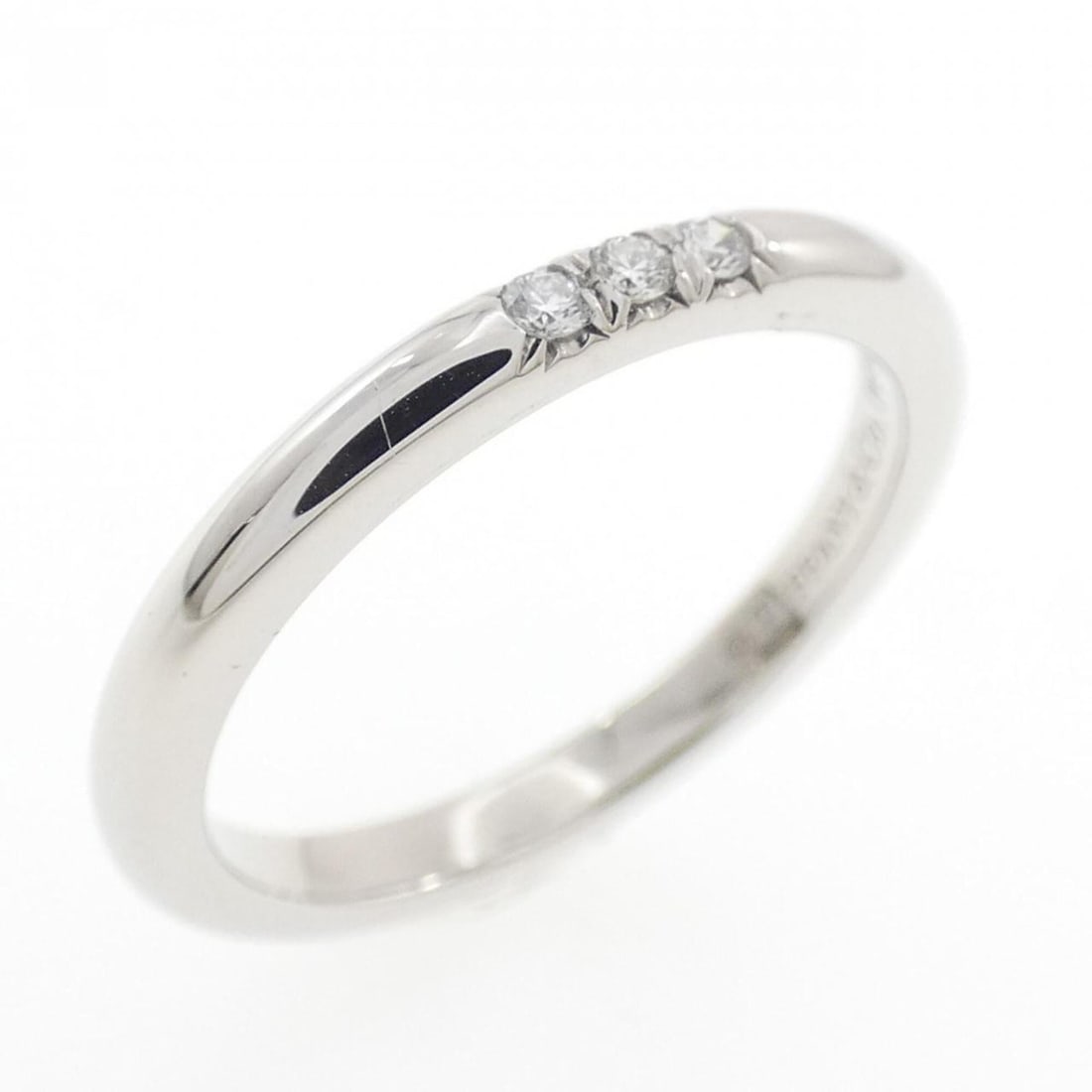 Tiffany Band Ring: --- Catalog ---Category: SizeJP Size: 6.5US Size: 3.5Category: DesignType: Band ringGender: WomenMaterial: Platinum 950Category: GeneralBrand: Tiffany--- Item List ---Section: ConditionRanking: Rank
