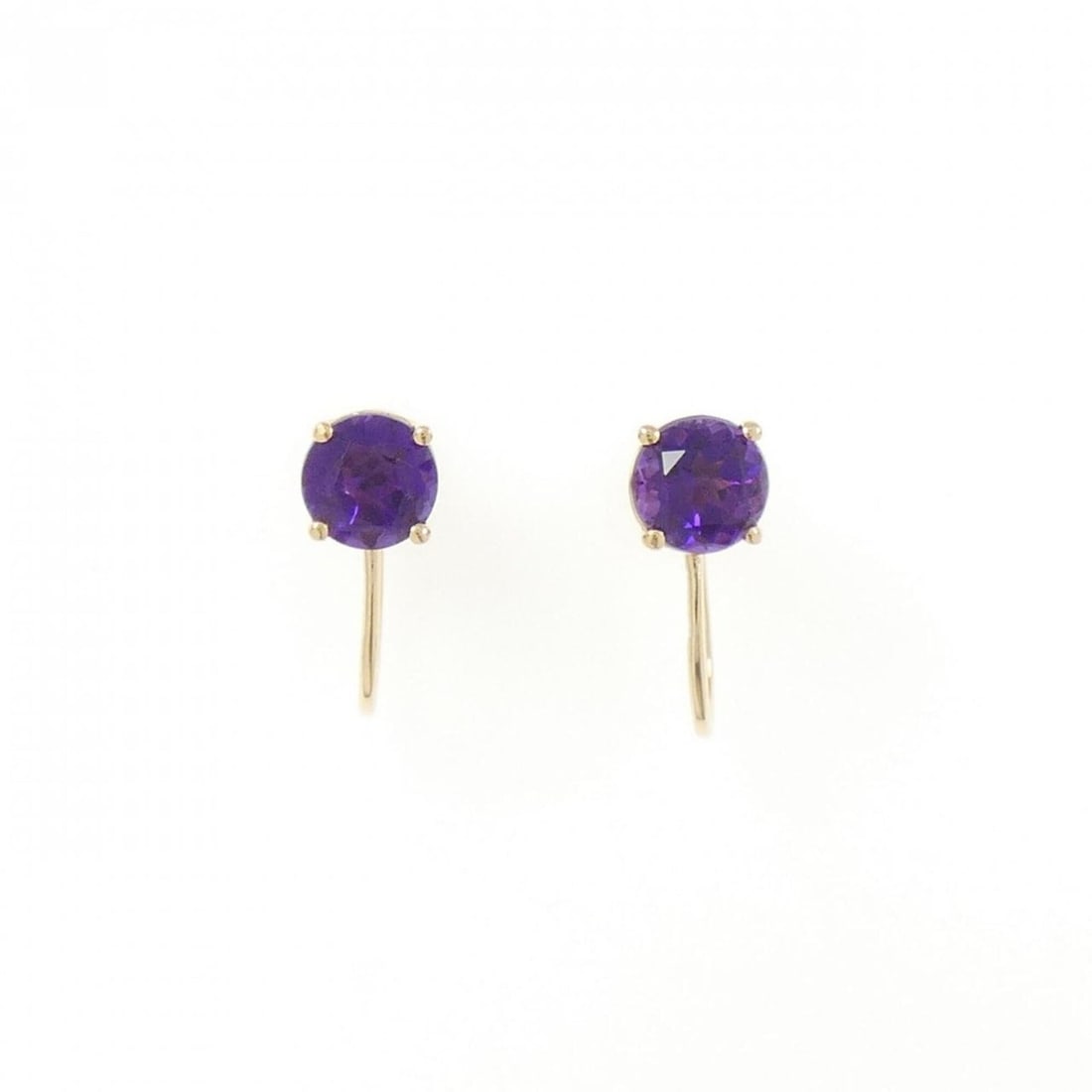 Tiffany & Co. Amethyst Earrings: --- Catalog ---Category: SizeSize (HxWxD): 6.10mm x 6.10mm / 0.24'' x 0.24''Category: DesignType: Clip earringsGender: WomenMaterial: Yellow gold (14K)Category: GeneralBrand: Tiffany--- Item List ---S