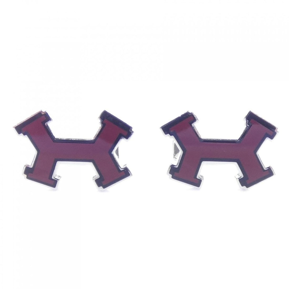 Hermes cufflinks: --- Catalog ---Category: SizeSize (HxWxD): 15.00mm x 23.00mm / 0.59'' x 0.91''Category: DesignType: CufflinksColor: Brown, SilverGender: MenCategory: GeneralBrand: Hermes--- Item List ---Section: Cond