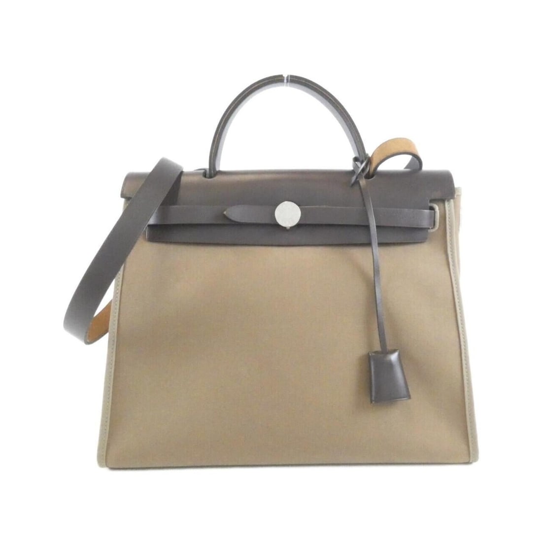 Hermes Herbag Zip PM 060300CK Handbag: --- Catalog ---Category: SizeSize (HxWxD): 25cm x 31cm x 10cm / 9.84'' x 12.2'' x 3.93''Category: DesignType: Handbag, PouchColor: Ebene, Etoupe grayGender: WomenMaterial: Toile officier Hardware