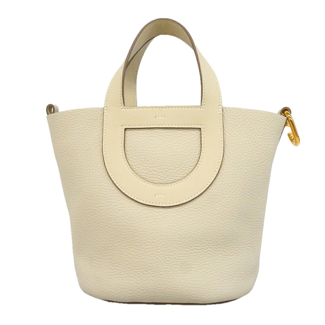 Hermes In the Pool 18 handbag, Taurillon Clemence Swift leather, Craie, K stamp, ladies'.: --- Catalog ---Category: SizeSize (HxWxD): 20cm x 17cm x 12cm / 7.87'' x 6.69'' x 4.72''Category: DesignType: HandbagColor: WhiteGender: WomenMaterial: Taurillon clemence leather , Swift leather Hardw