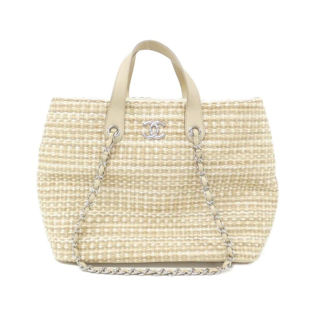 Chanel 69726 handbag: --- Catalog ---Category: SizeSize (HxWxD): 28.5cm x 34.5cm x 14cm / 11.22'' x 13.58'' x 5.51''Category: DesignType: HandbagColor: BeigeGender: WomenMaterial: Straw , Grained Calfskin Hardware Color: