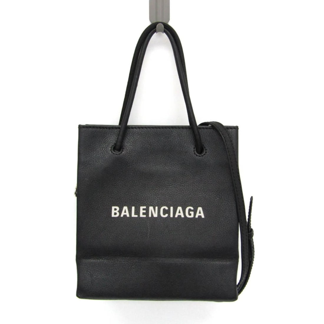 Balenciaga Everyday Shopping Tote XXS 528655 Women's Leather Shoulder Bag,Tote Bag Black: --- Catalog ---Category: SizeHandle Drop: 10.00cm / 3.94''Size (HxWxD): 20.5cm x 19cm x 9cm / 8.07'' x 7.48'' x 3.54''Strap Length: 105cm - 130cm / 41.33'' - 51.18''Handle Length: 32cm /