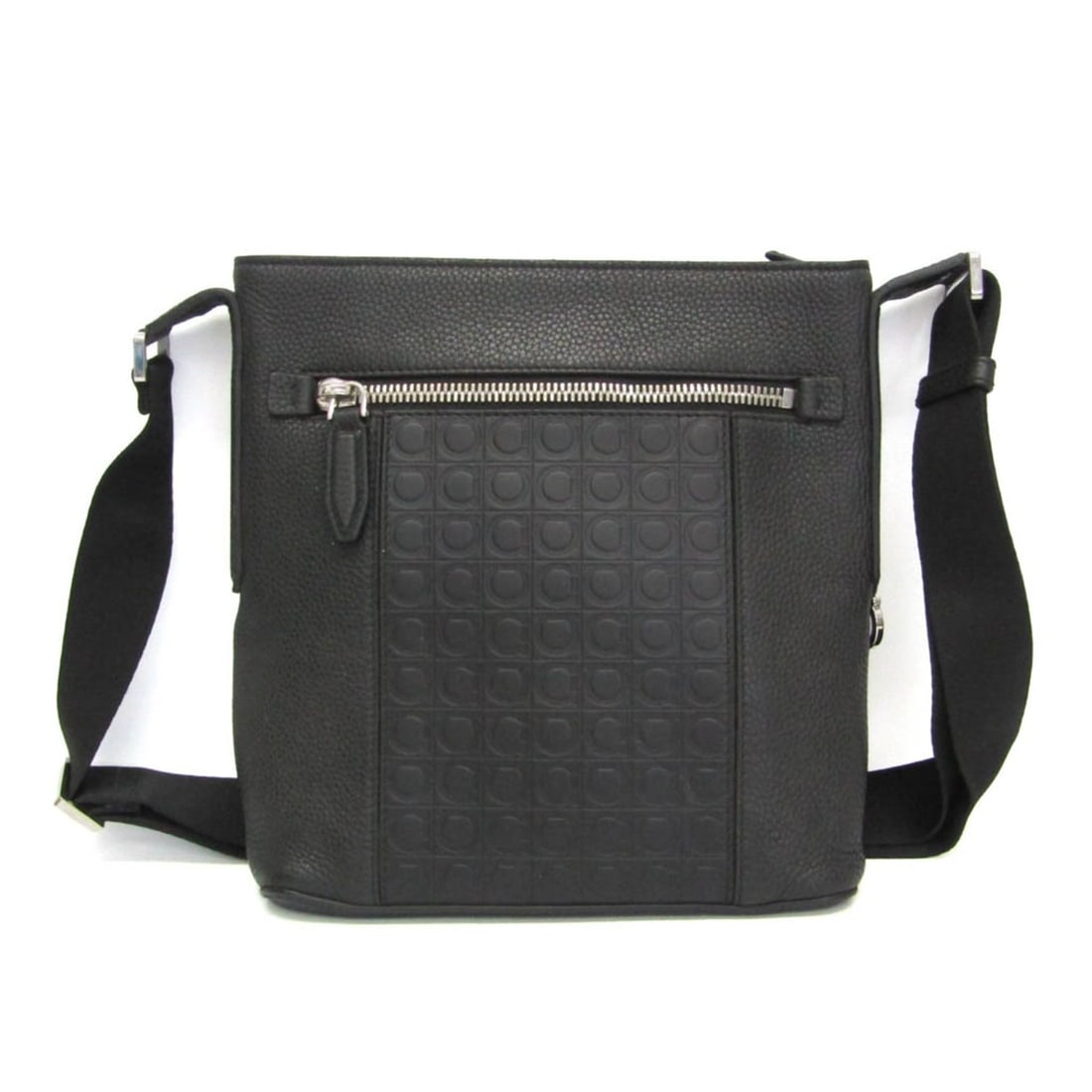 Salvatore Ferragamo Gancini GG24 0866 Men's Leather Crossbody Bag,Shoulder Bag Black: --- Catalog ---Category: SizeSize (HxWxD): 26cm x 24.5cm x 8cm / 10.23'' x 9.64'' x 3.14''Strap Length: 76cm - 143cm / 29.92'' - 56.29''Category: DesignType: Crossbody bag, Shoulder bagColor: