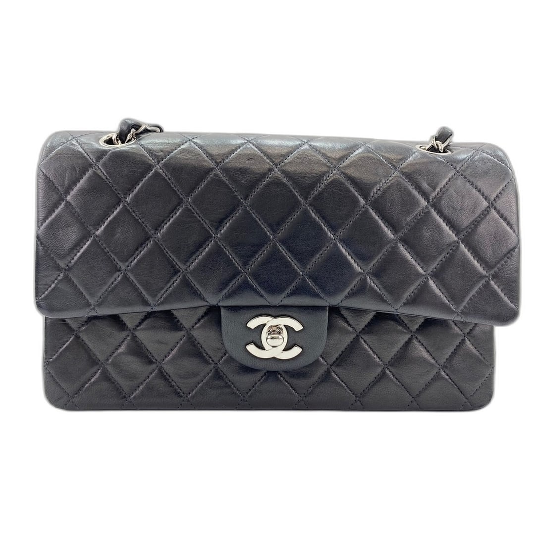 Chanel Matelassé Shoulder Bag, Black: --- Catalog ---Category: SizeSize (HxWxD): 15cm x 25cm x 7cm / 5.9'' x 9.84'' x 2.75''Category: DesignType: Shoulder bagColor: BlackGender: WomenCategory: GeneralBrand: Chanel--- Item List