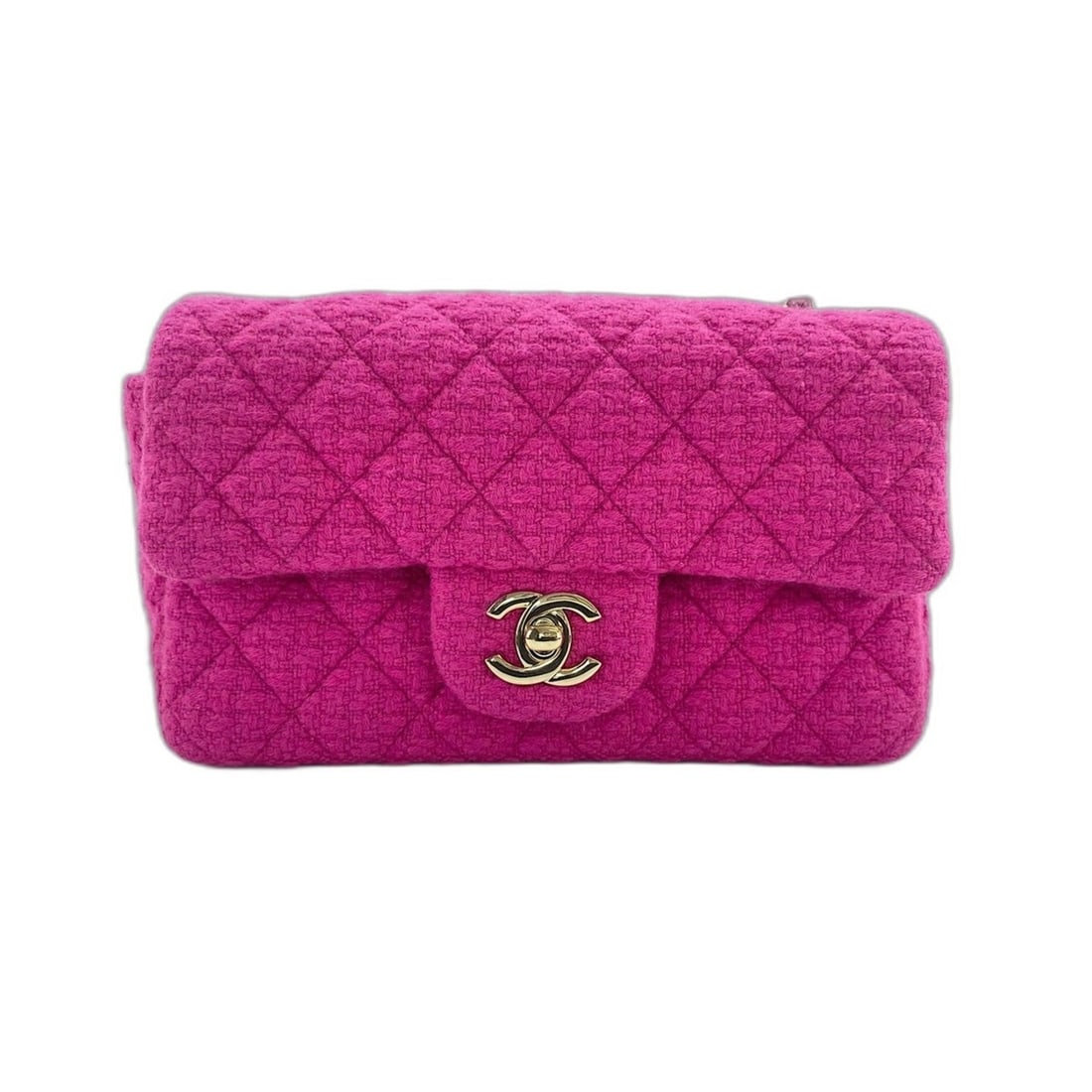 Chanel Mini Matelassé Shoulder Bag, Pink: --- Catalog ---Category: SizeSize (HxWxD): 10cm x 20cm x 7cm / 3.93'' x 7.87'' x 2.75''Category: DesignType: Shoulder bagColor: PinkGender: WomenCategory: GeneralBrand: Chanel--- Item List
