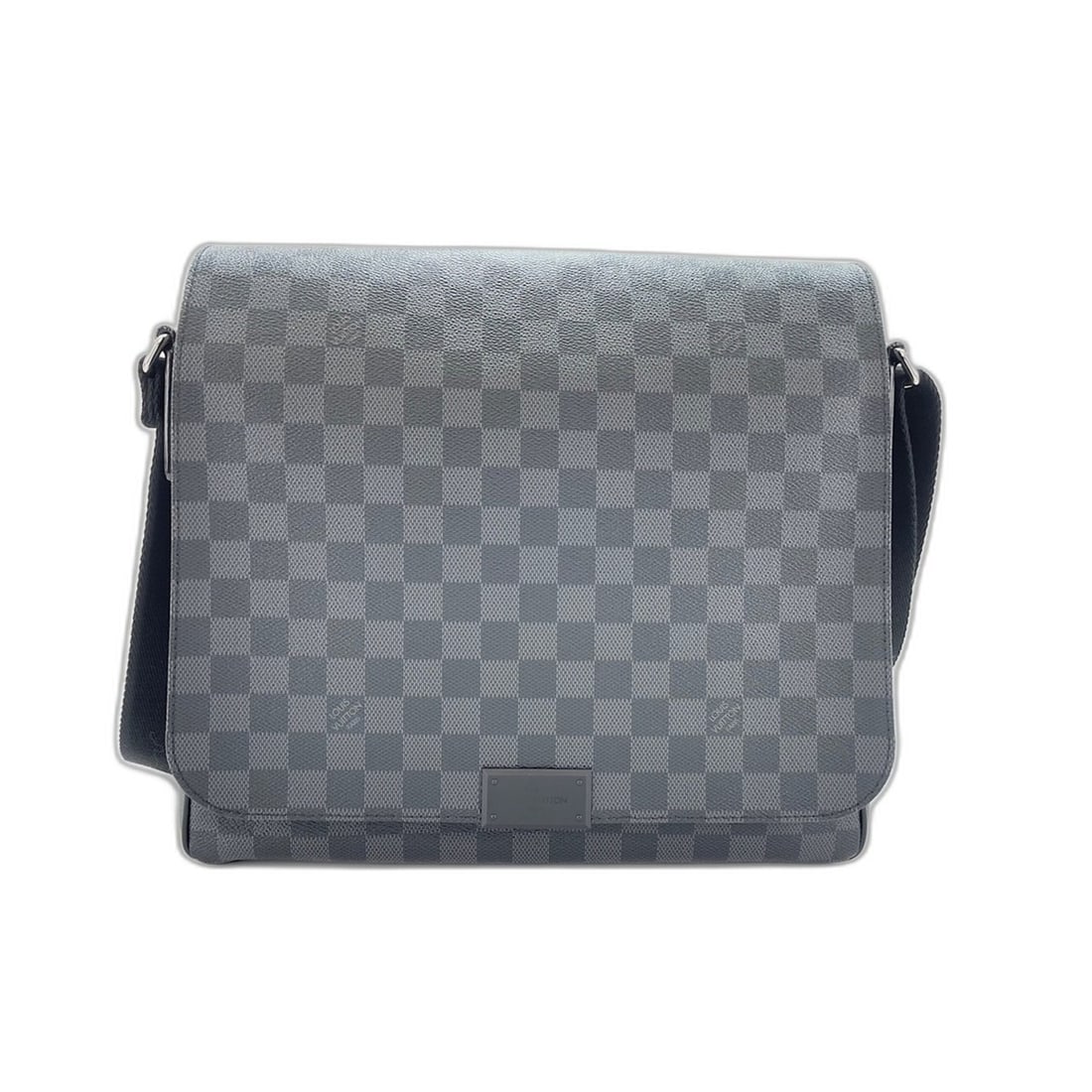 Louis Vuitton District Shoulder Bag, Black: --- Catalog ---Category: SizeSize (HxWxD): 28cm x 31cm x 7cm / 11.02'' x 12.2'' x 2.75''Strap Length: 155cm / 61.02''Category: DesignType: Shoulder bagColor: BlackGender: MenCategory: GeneralBrand: Lo