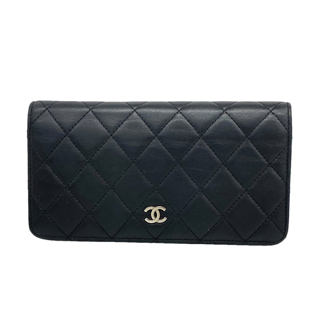 Chanel Matelassé Lambskin Long Wallet, Black, Women's OP015572: --- Catalog ---Category: SizeSize (HxWxD): 10cm x 18cm x 2cm / 3.93'' x 7.08'' x 0.78''Category: DesignType: Long wallet (bi-fold)Color: BlackGender: WomenMaterial: Leather Leather/Fur Type: LambskinC