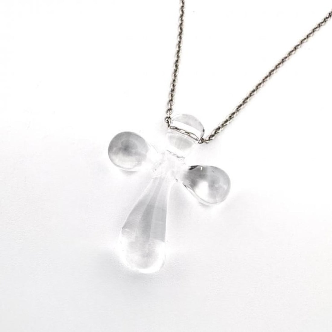 Tiffany & Co. Necklace, Pt950, Rock Crystal Cross, Small: --- Catalog ---Category: SizePendant Size: 21mm x 16mm / 0.82'' x 0.62''Neck Circumference: 40 cm / 15.74''Category: DesignColor: Clear, SilverGender: WomenMaterial: Platinum 950Necklace Type: Necklac