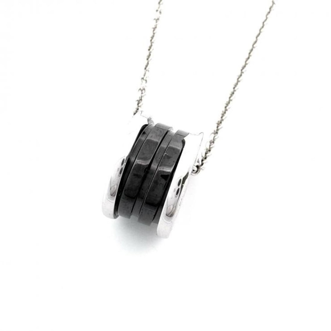Bvlgari Bulgari Ag925 Save the Children Necklace, Black Silver: --- Catalog ---Category: SizePendant Size: 15mm x 15mm / 0.59'' x 0.59''Neck Circumference: 38 cm - 41.5 cm / 14.96'' - 16.33''Category: DesignColor: Black, SilverGender: WomenMaterial: Ceramic, Silve
