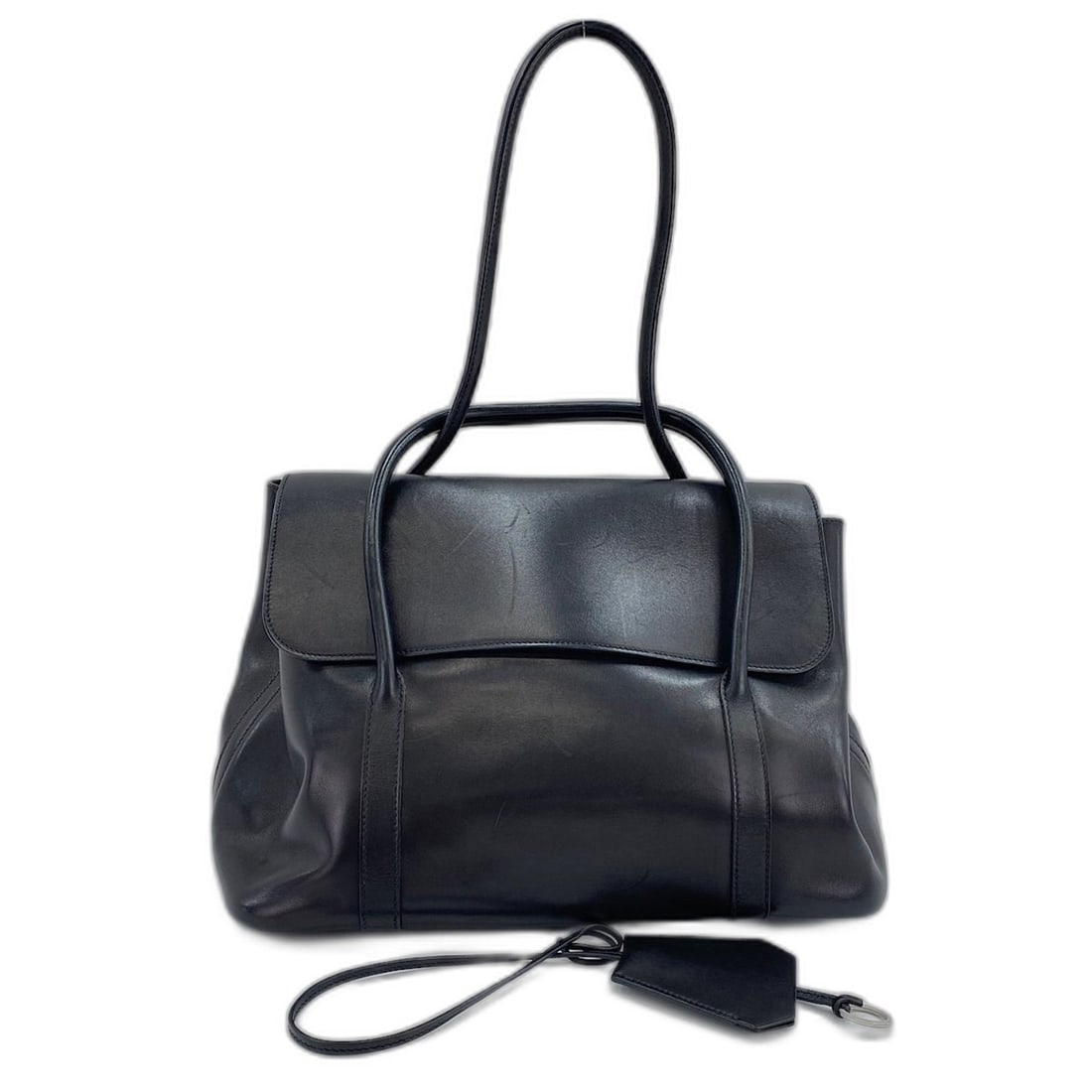 HERMES Initial Shoulder Bag, Black: --- Catalog ---Category: SizeHandle Drop: 25.00cm / 9.84''Size (HxWxD): 25cm x 32cm x 16cm / 9.84'' x 12.59'' x 6.29''Category: DesignType: Shoulder bagColor: BlackGender: WomenClosure: FlapCategory: 