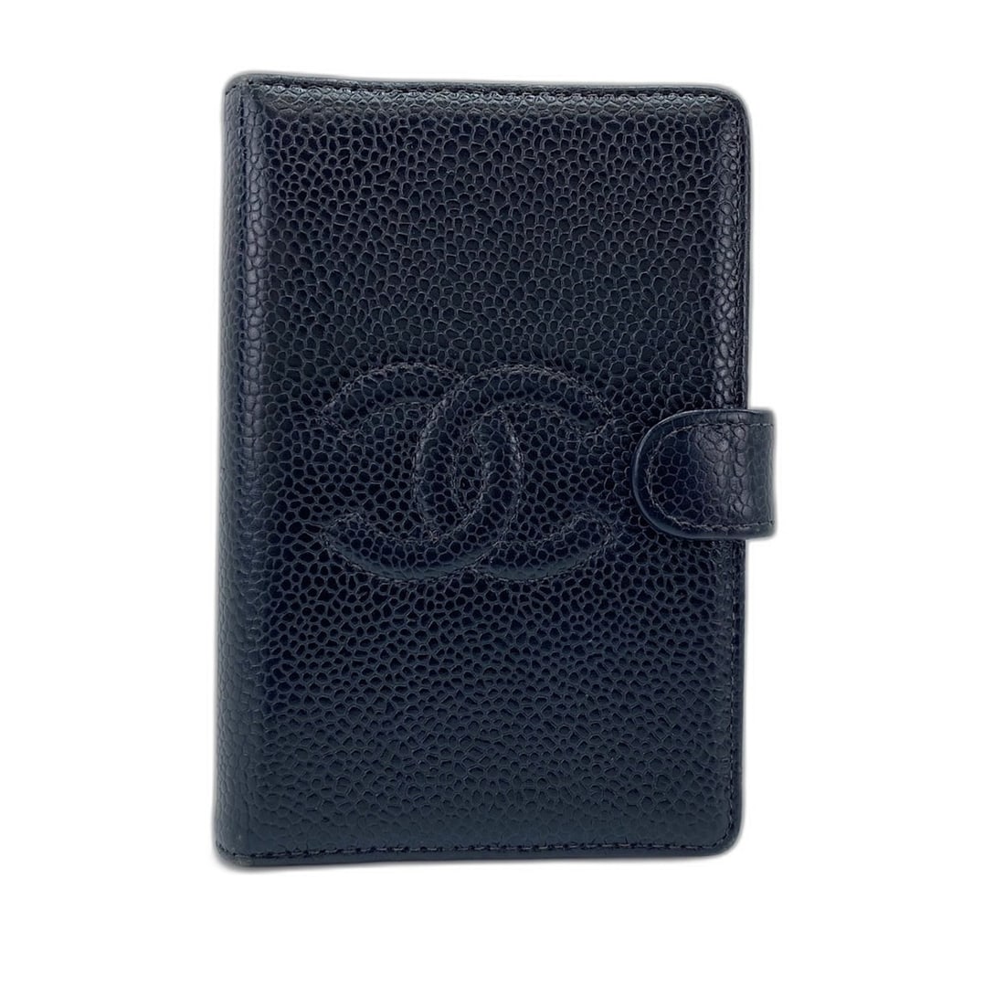 CHANEL Agenda Notebook Cover, Caviar Skin, Black: --- Catalog ---Category: DesignColor: BlackGender: WomenCategory: GeneralBrand: Chanel--- Item List ---Section: ConditionRanking: Rank AB Used - Traces of usage, scratches / dirt can be seen but gener