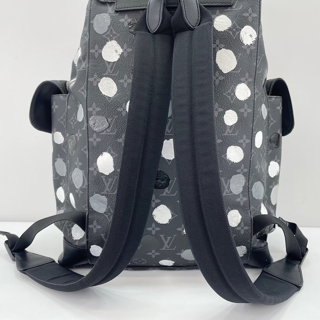 LOUIS VUITTON Christopher MM Backpack, Black - 11