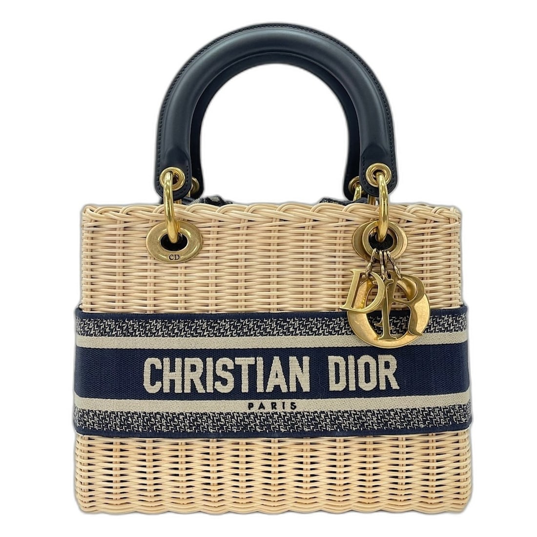 Christian Dior Lady Handbag Shoulder Bag Beige: --- Catalog ---Category: SizeSize (HxWxD): 19cm x 24cm x 12cm / 7.48'' x 9.44'' x 4.72''Category: DesignType: Handbag, Shoulder bagColor: BeigeGender: WomenCategory: GeneralBrand: Christian Dior--- It