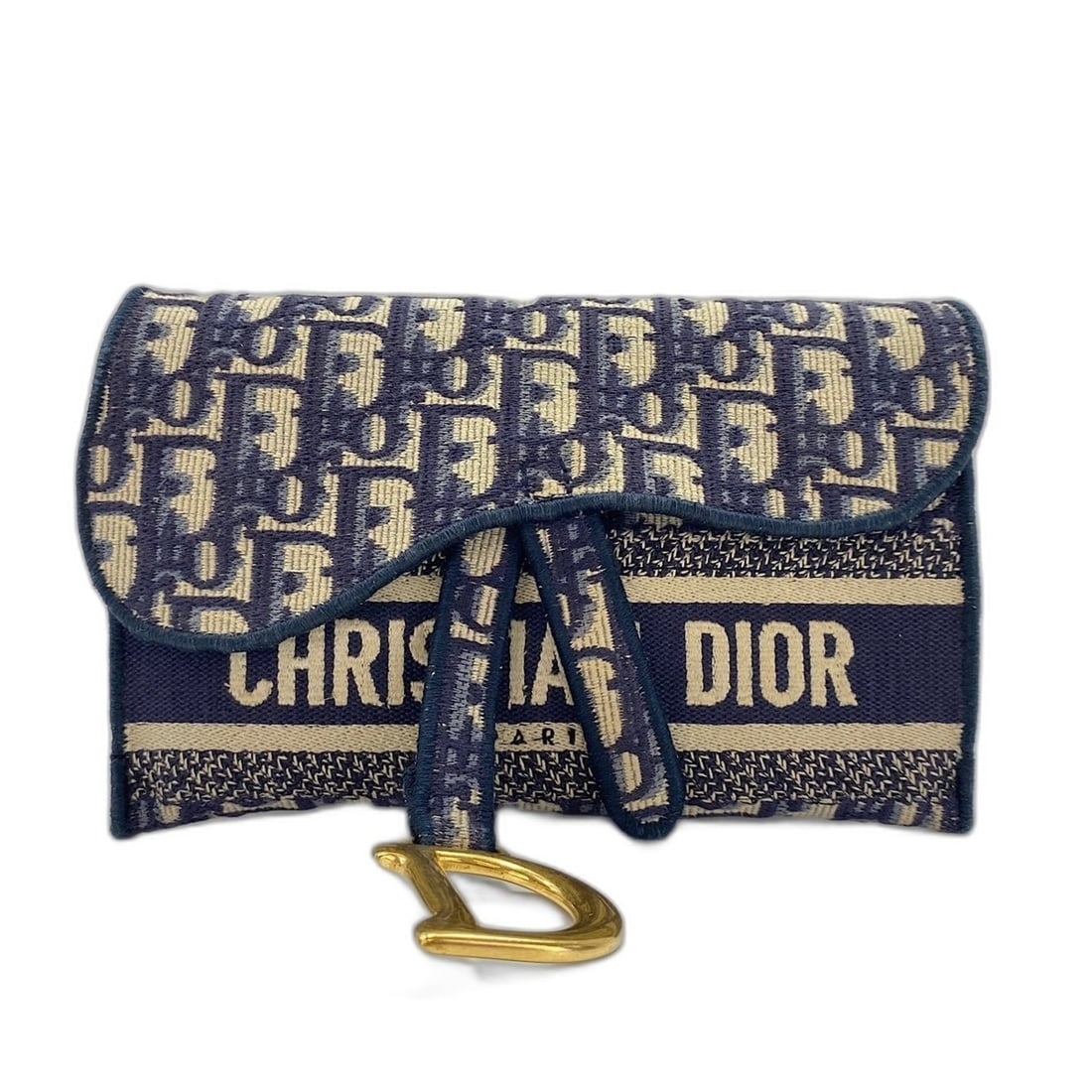 Christian Dior Saddle Slim Pouch Oblique Waist Bag Navy: --- Catalog ---Category: SizeSize (HxWxD): 13cm x 20cm x 1cm / 5.11'' x 7.87'' x 0.39''Category: DesignType: Fanny packColor: NavyGender: WomenCategory: GeneralBrand: Christian Dior--- Item List ---Se