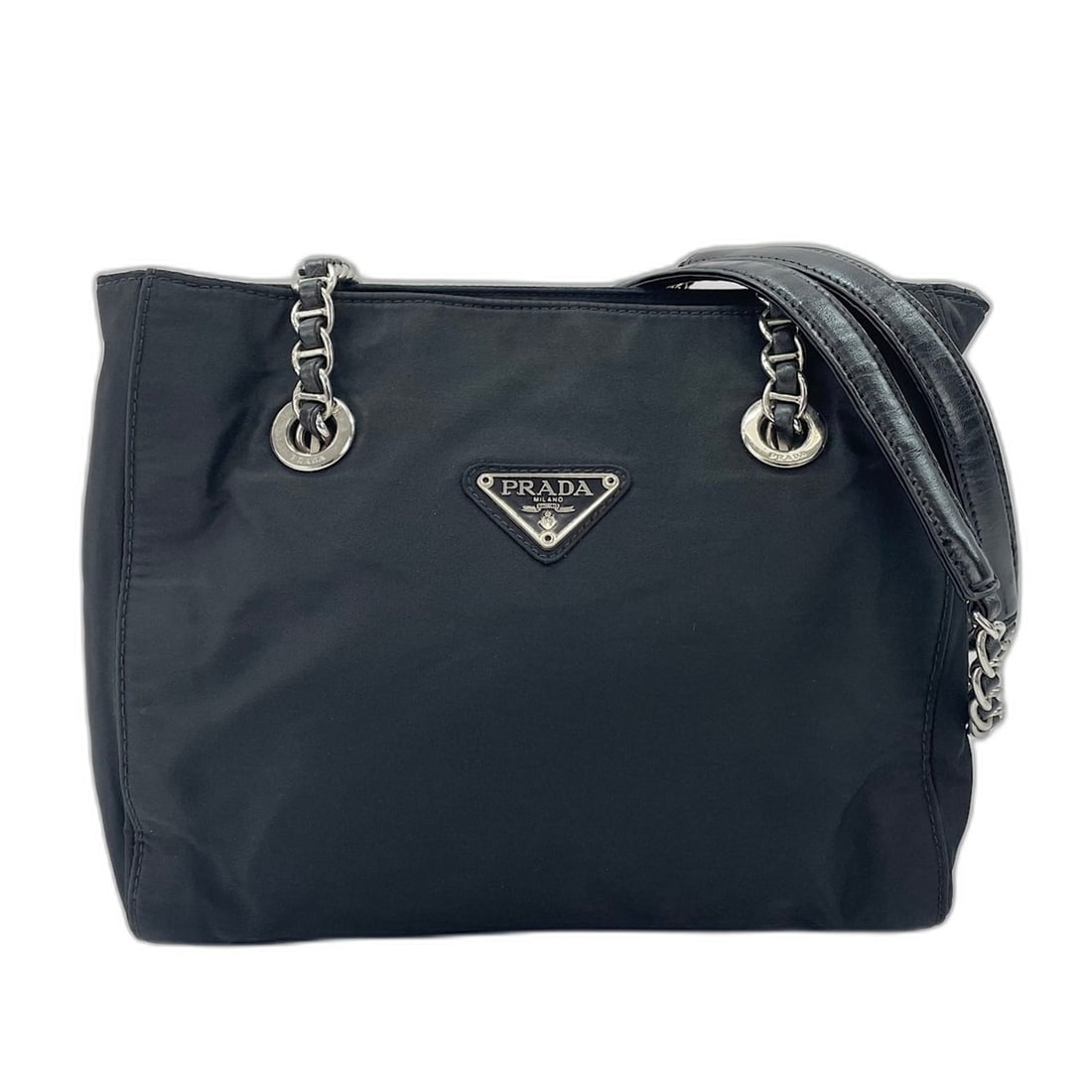 PRADA Shoulder Bag, Black: --- Catalog ---Category: SizeSize (HxWxD): 21cm x 26cm x 7cm / 8.26'' x 10.23'' x 2.75''Strap Length: 79cm / 31.1''Category: DesignType: Shoulder bagColor: BlackGender: WomenCategory: GeneralBrand: Pr