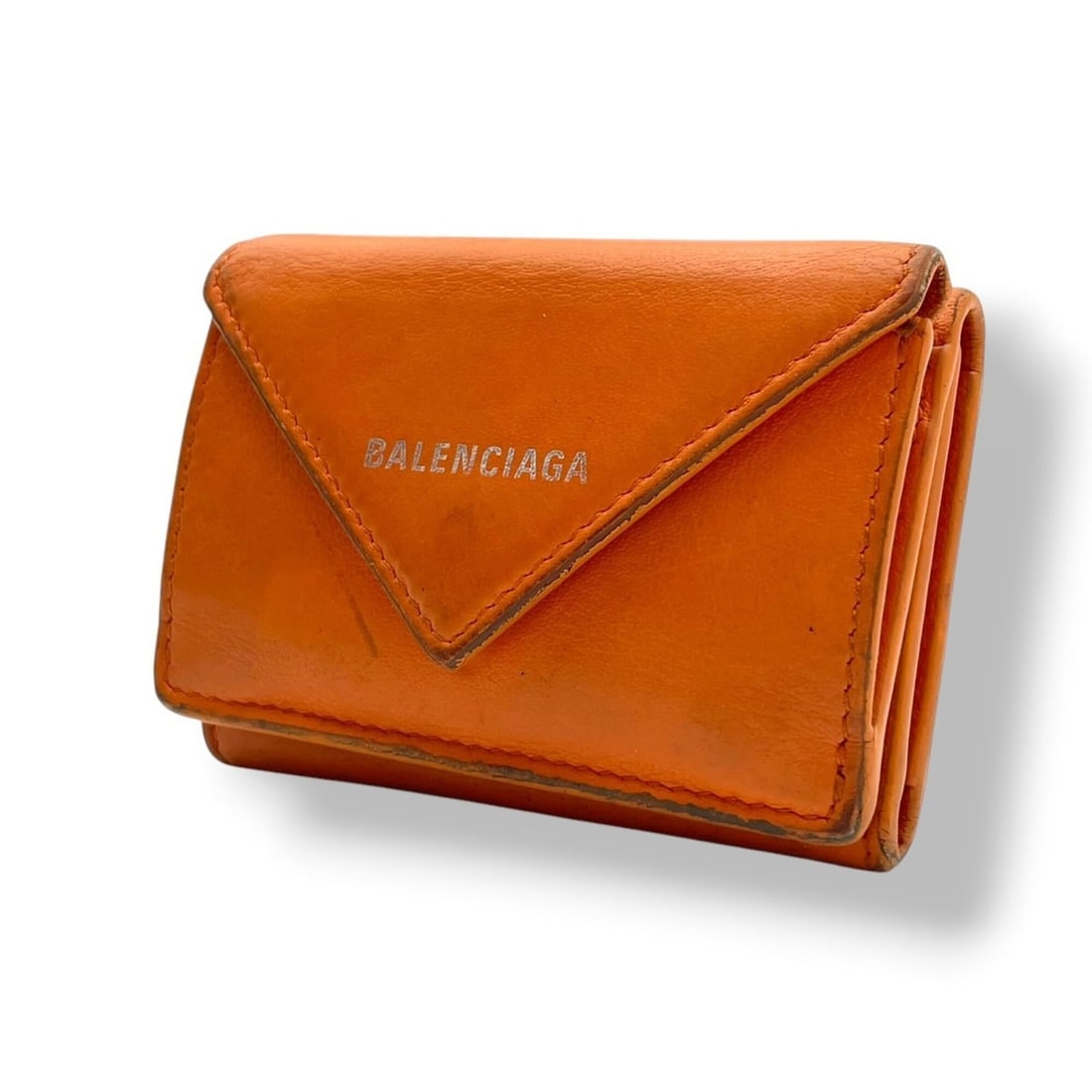 Balenciaga Paper Mini Wallet Trifold Compact Smooth Leather Orange Silver Men's Women's M3: --- Catalog ---Category: SizeSize (HxWxD): 6.5cm x 9.5cm x 2.5cm / 2.55'' x 3.74'' x 0.98''Category: DesignType: Wallet (tri-fold)Color: OrangeGender: Men,WomenMaterial: Leather Category: