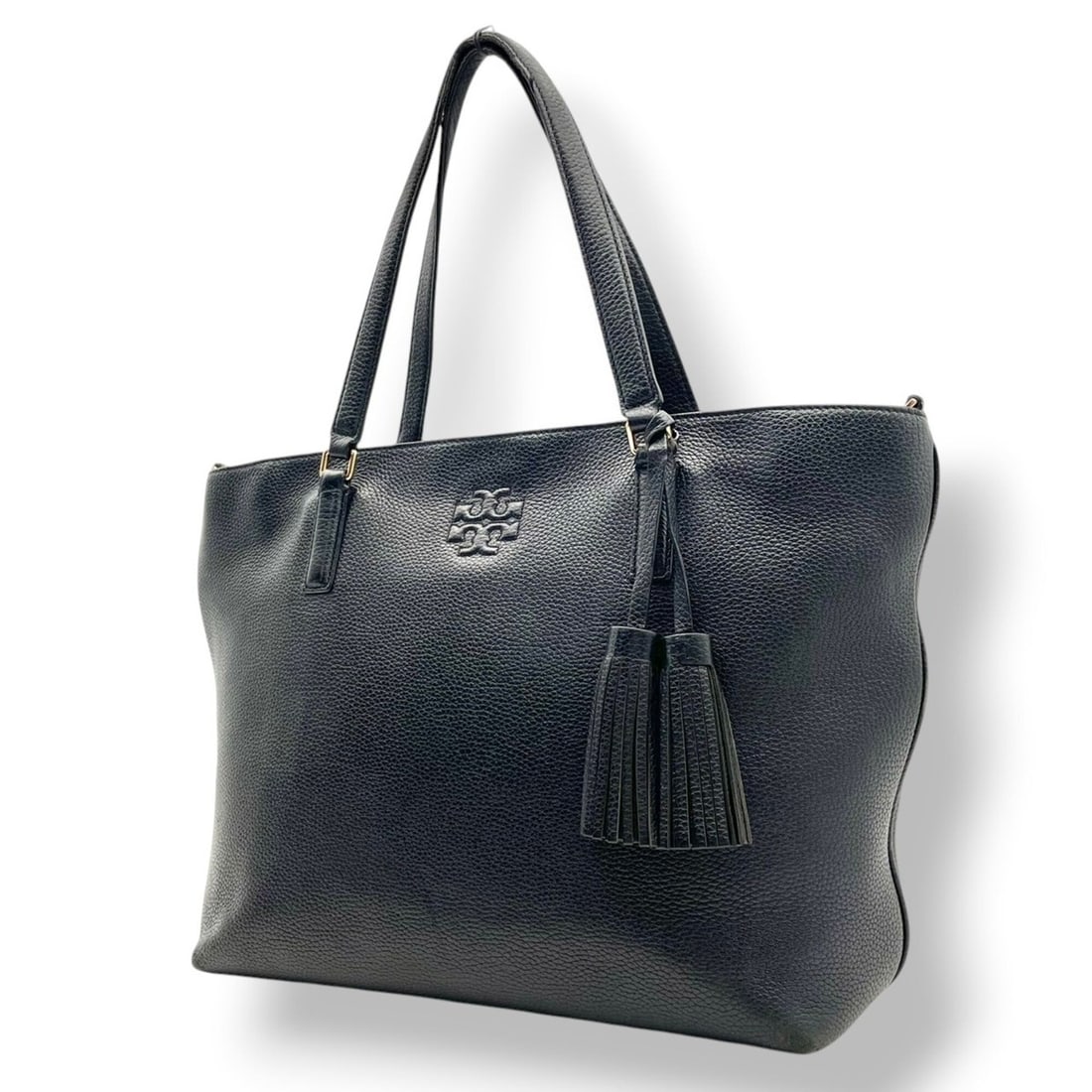 TORY BURCH Thea Tote Bag, Shoulder Handbag, Strap, Shrink Leather, Black, Tassel Charm, Embossed: --- Catalog ---Category: SizeSize (HxWxD): 29cm x 44cm x 14cm / 11.41'' x 17.32'' x 5.51''Category: DesignType: Handbag, Shoulder bag, Tote bagColor: BlackGender: WomenMaterial: Leather Category: