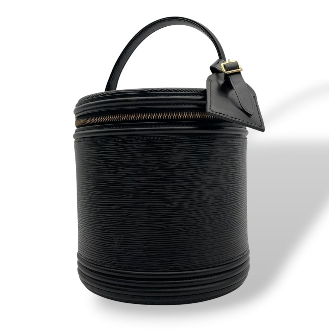 LOUIS VUITTON Cannes Epi Vanity Bag Handbag Cosmetic Pouch Leather Noir Black Gold Hardware Women's: --- Catalog ---Category: SizeSize (HxWxD): 20cm x 19cm x 18cm / 7.87'' x 7.48'' x 7.08''Category: DesignType: Handbag, Vanity bagColor: Black, NoirGender: WomenMaterial: Leather Category: GeneralMPN: