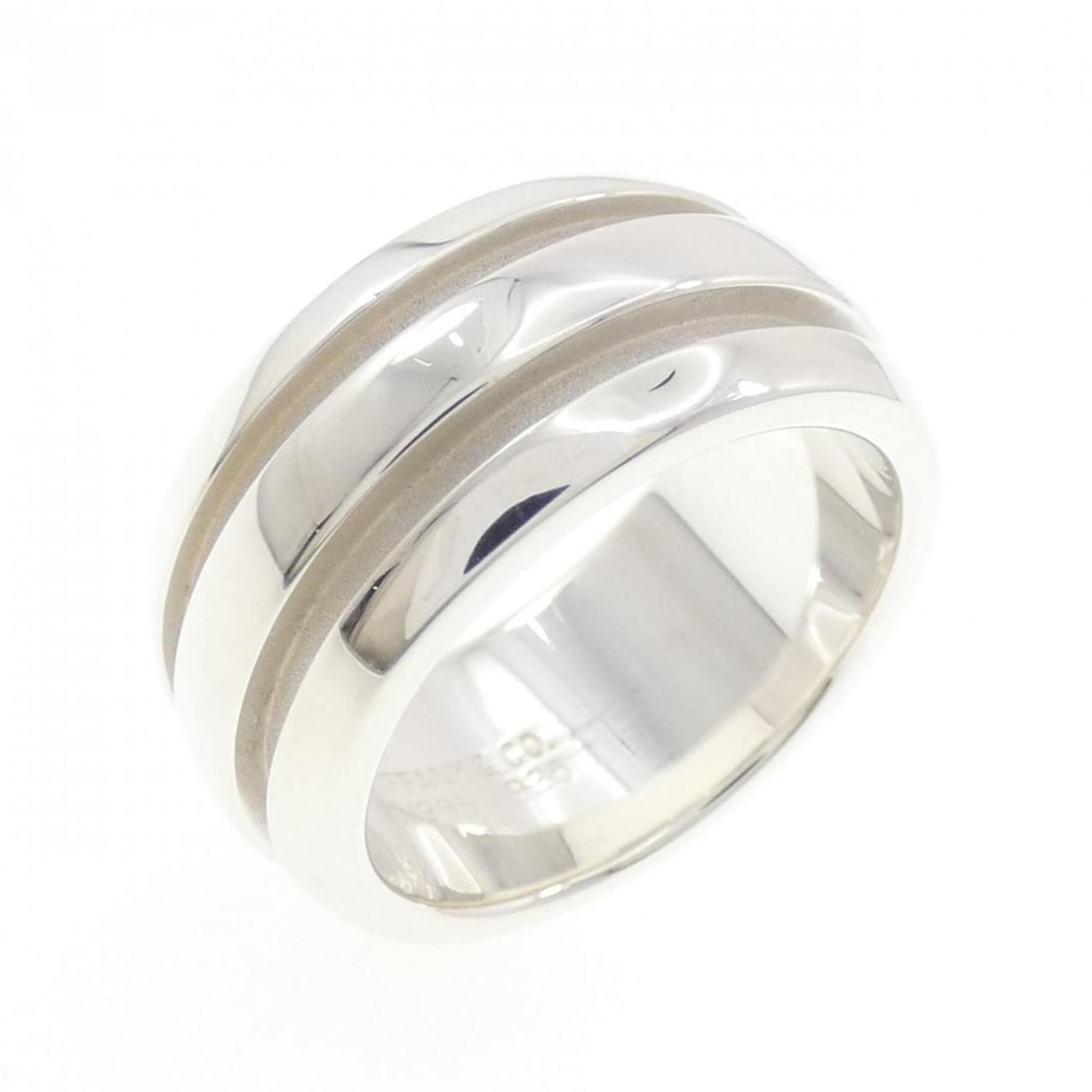 Tiffany Atlas Ring: --- Catalog ---Category: SizeJP Size: 10US Size: 5.5Category: DesignType: Band ringGender: WomenMaterial: Silver 925Category: GeneralBrand: Tiffany--- Item List ---Section: ConditionRanking: Rank SA U