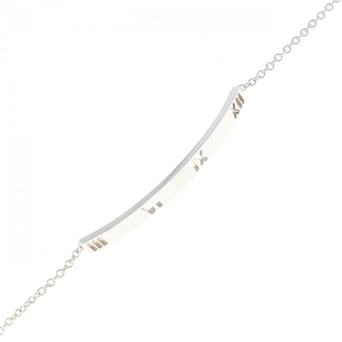 Tiffany & Co. Atlas Bar Bracelet: --- Catalog ---Category: SizeLength: 16cm / 6.29''Category: DesignType: Charm braceletGender: WomenMaterial: Silver 925Category: GeneralBrand: Tiffany--- Item List ---Section: ConditionRanking: Rank